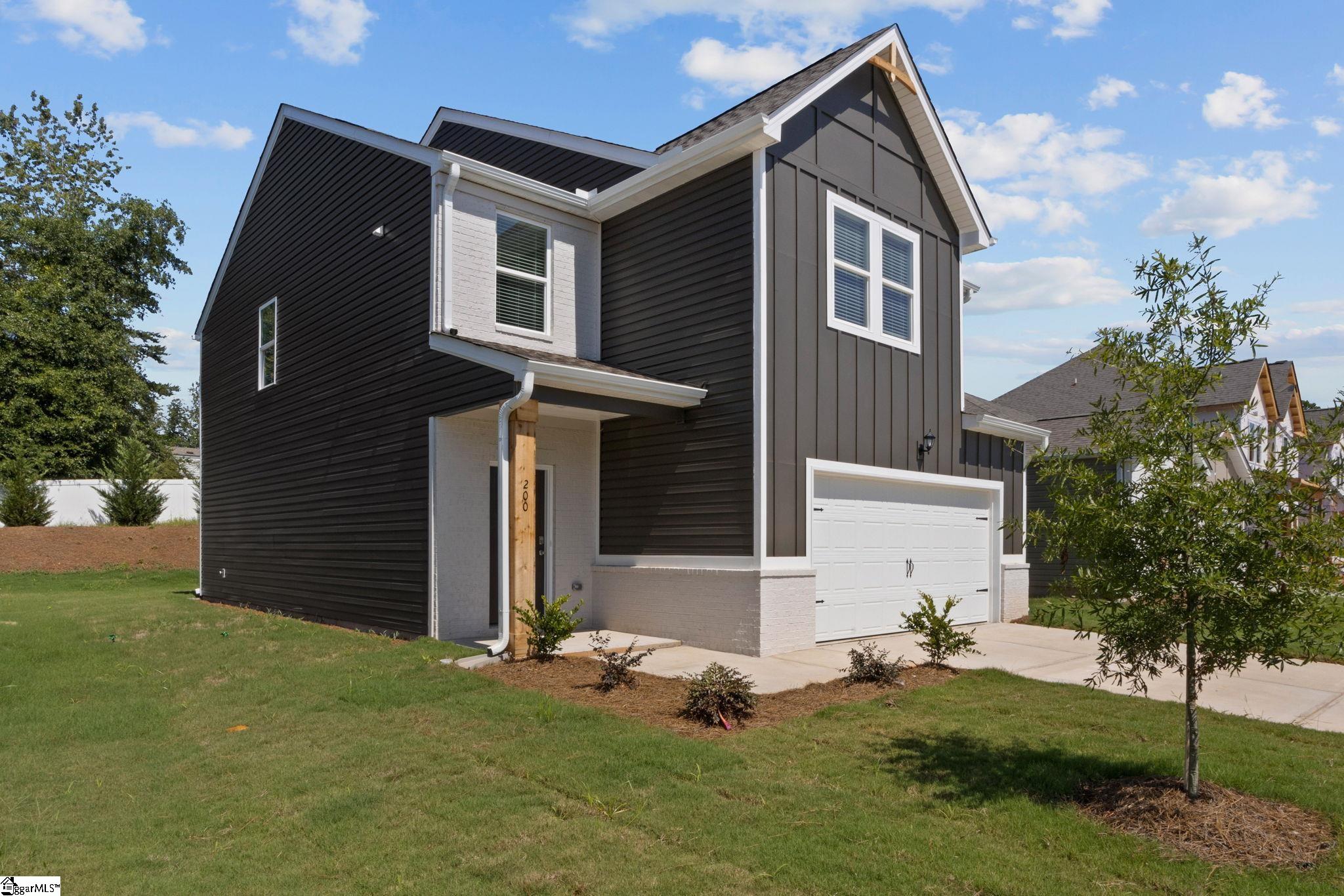 200 Juniper Valley Circle Property Photo 2