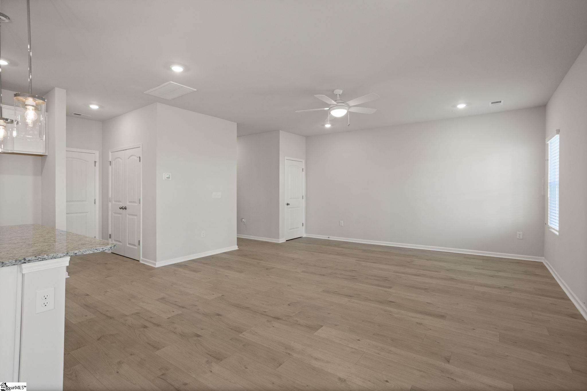 200 Juniper Valley Circle Property Photo 12
