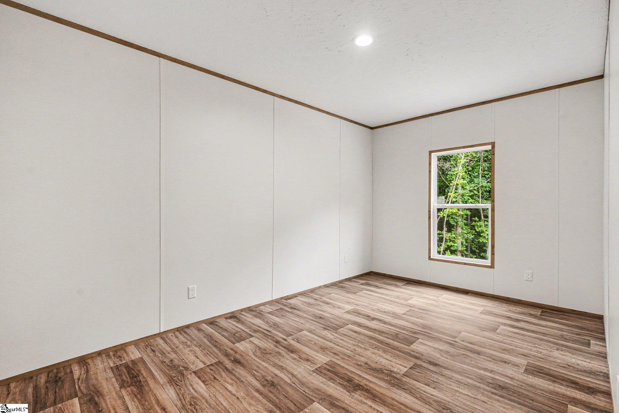 407 Cedar Ridge Drive Property Photo 20
