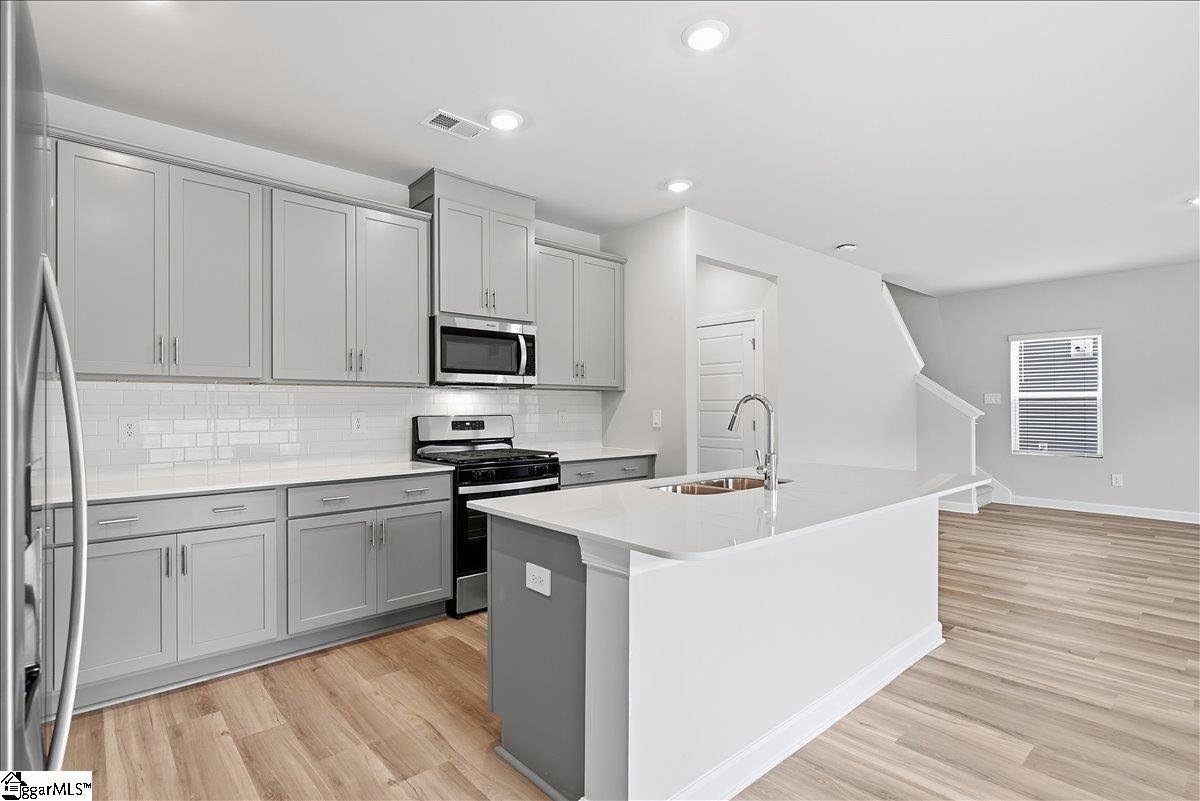 1521 Switchback Circle Property Photo 10