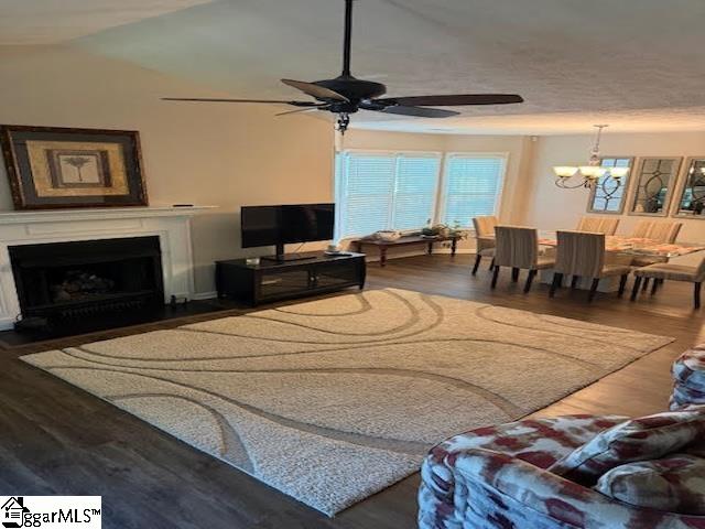 40 Wood Pointe Drive Property Photo 3