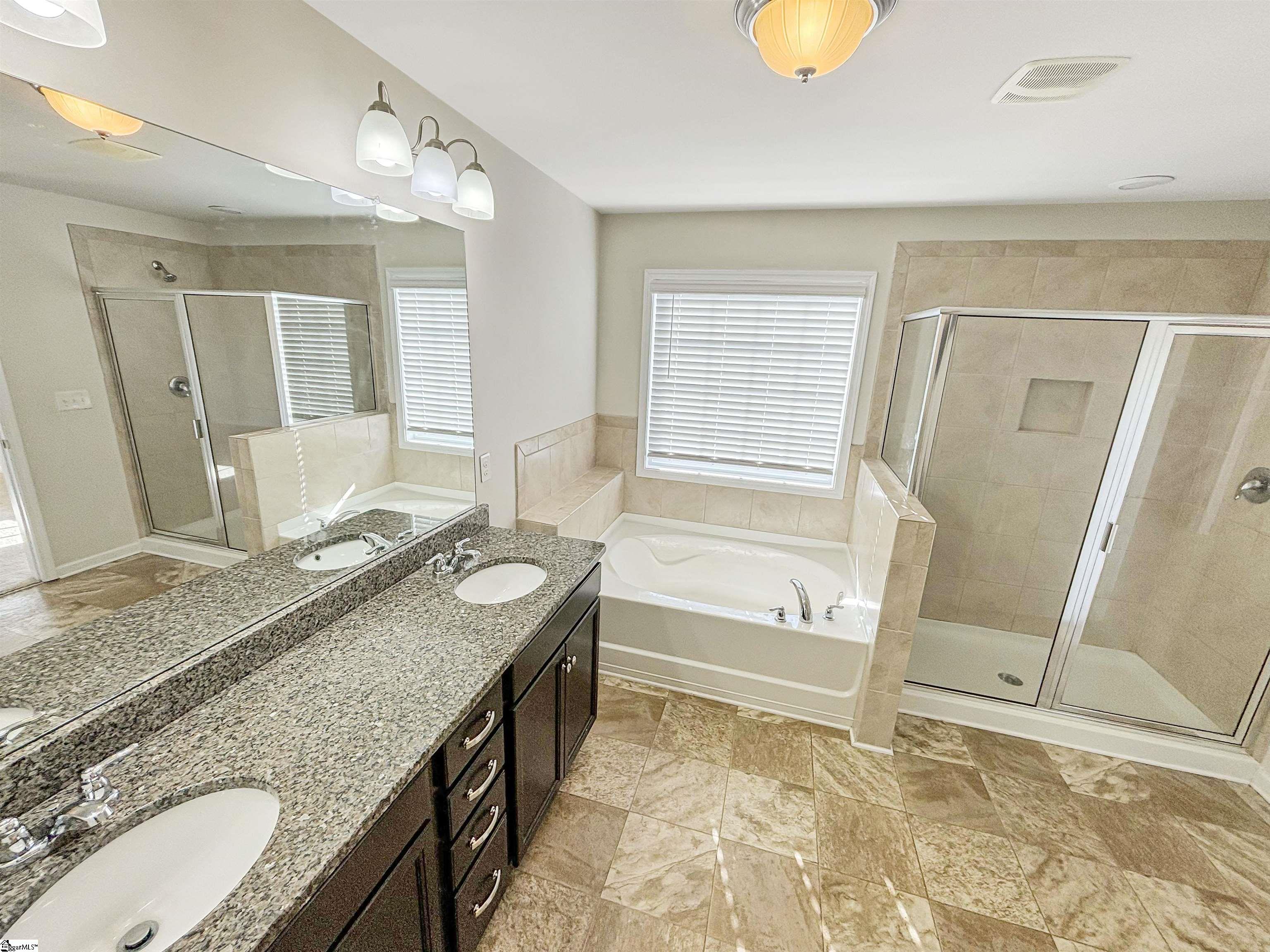 1594759 Property Photo 19