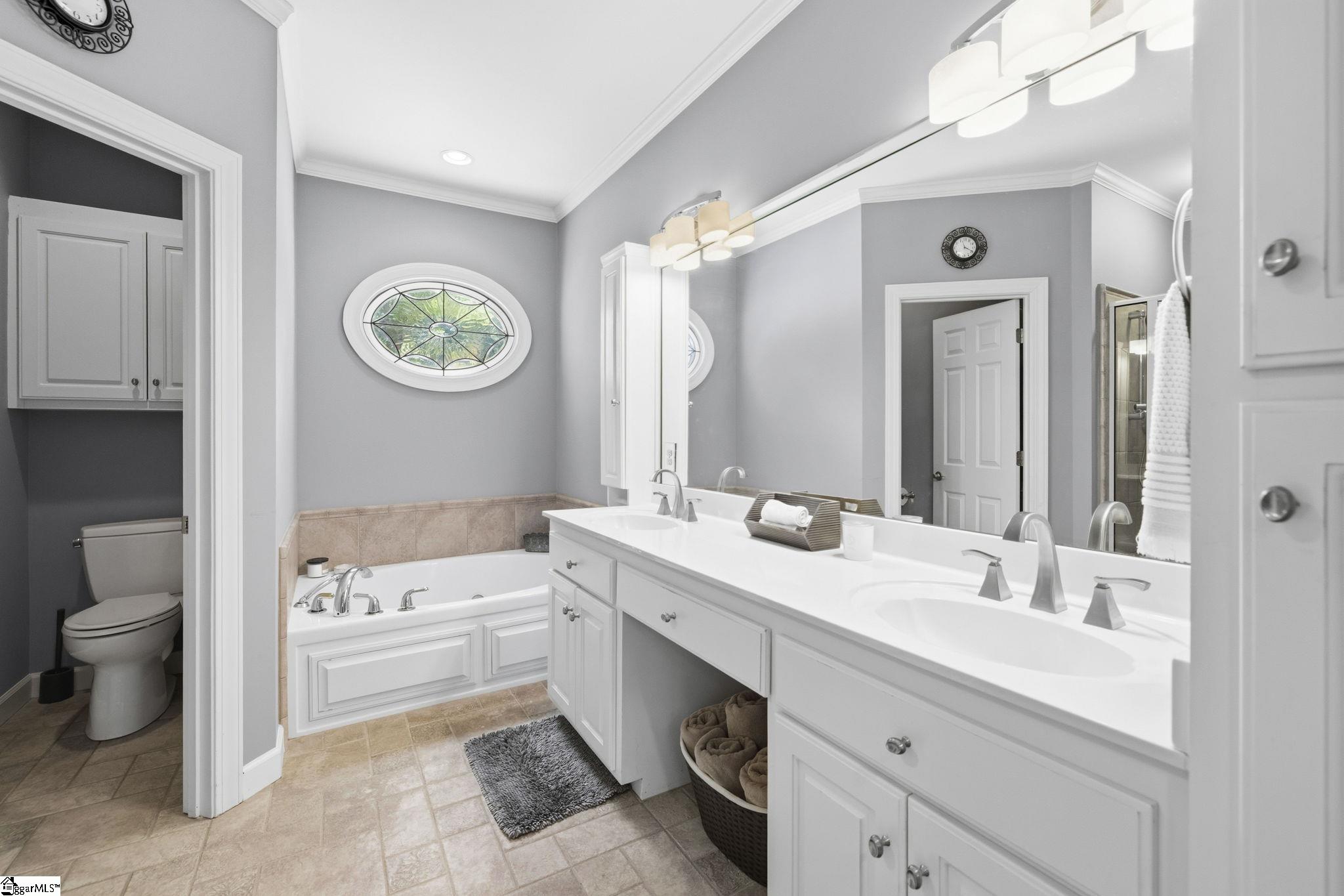 200 Pebble Creek Drive Property Photo 20