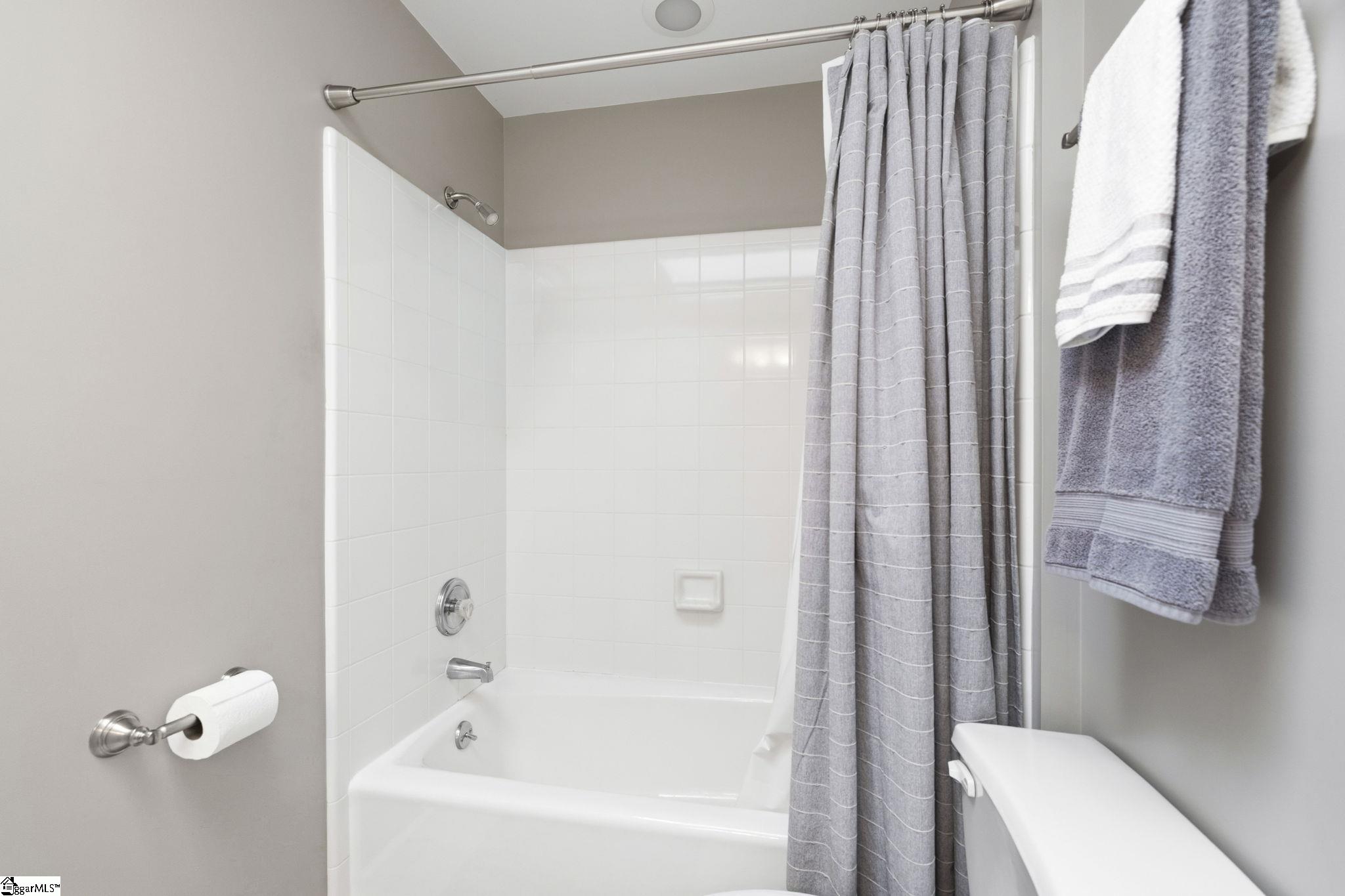 200 Pebble Creek Drive Property Photo 30