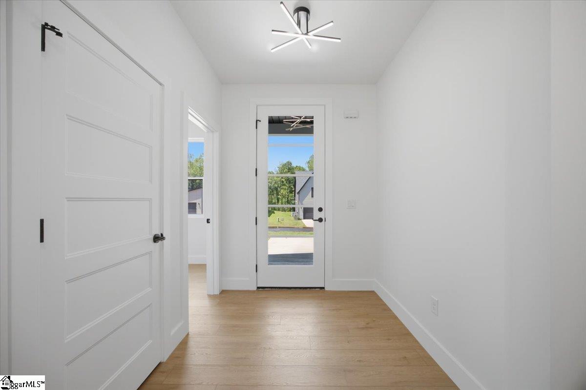 2033 Blessed Drive Property Photo 12