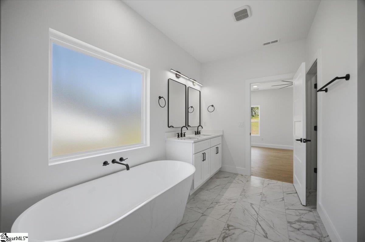 2033 Blessed Drive Property Photo 17