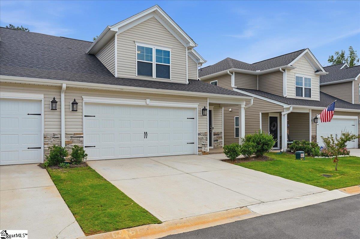 536 Winding Meadow Lane Property Photo 4