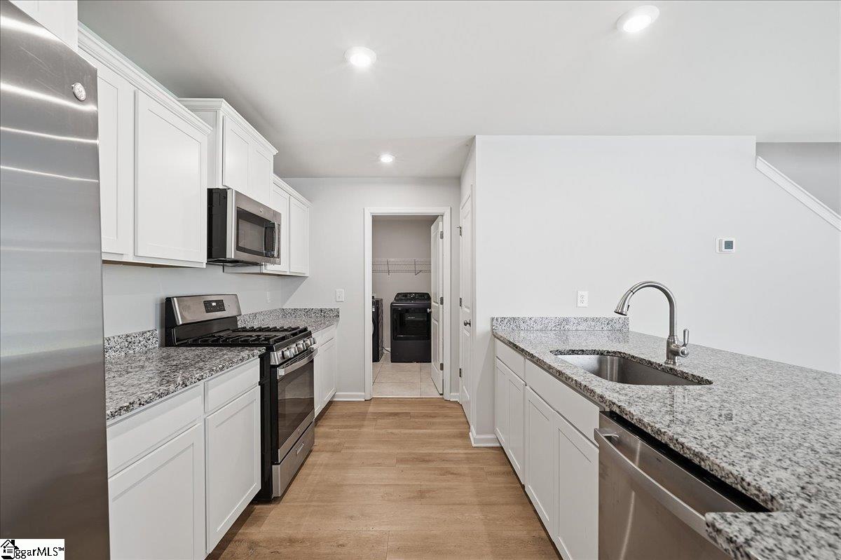536 Winding Meadow Lane Property Photo 13