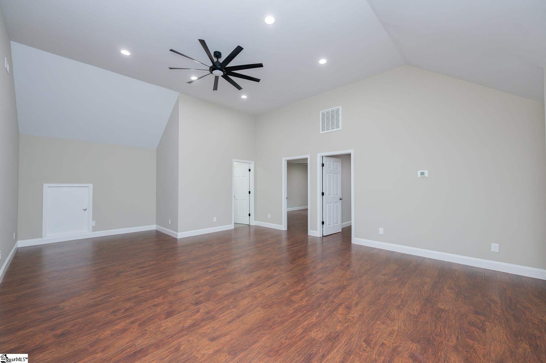 402 Wyatt Road Property Photo 18