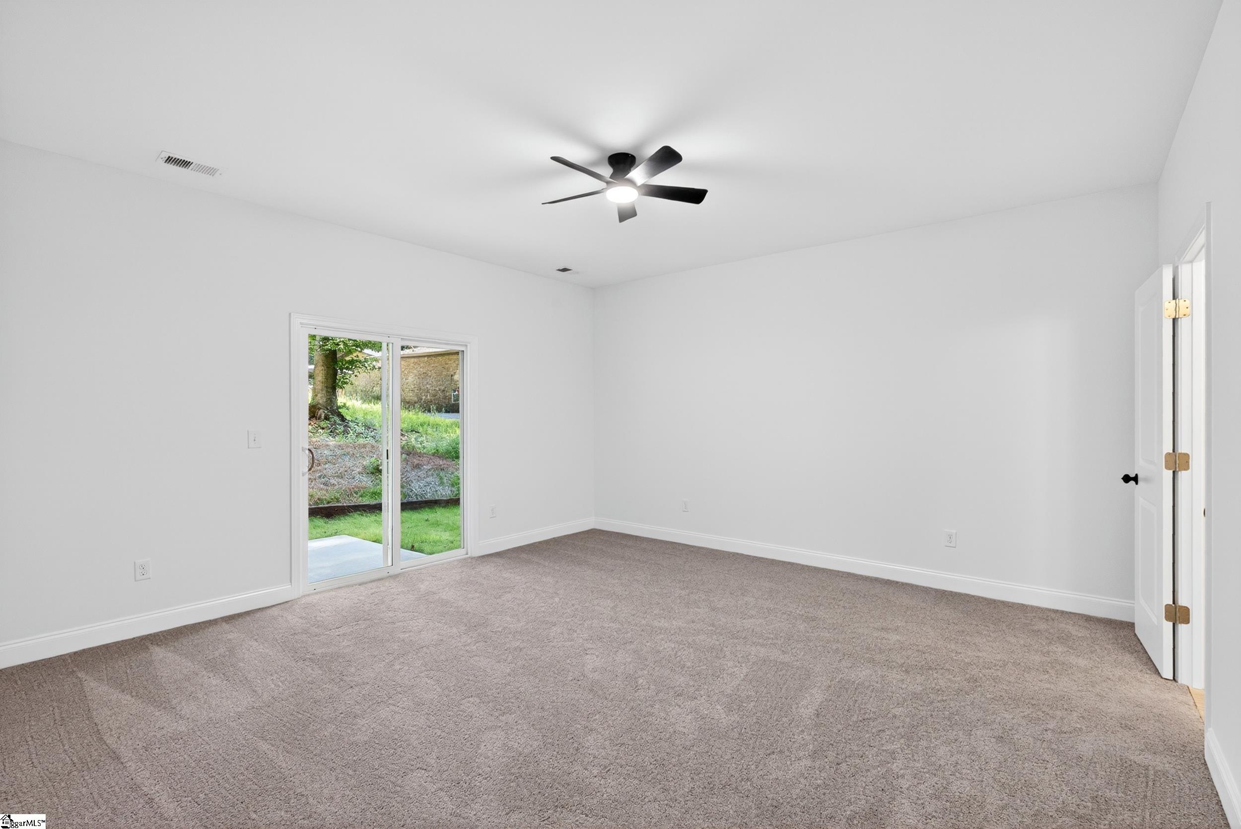 180 Anita Drive Property Photo 12