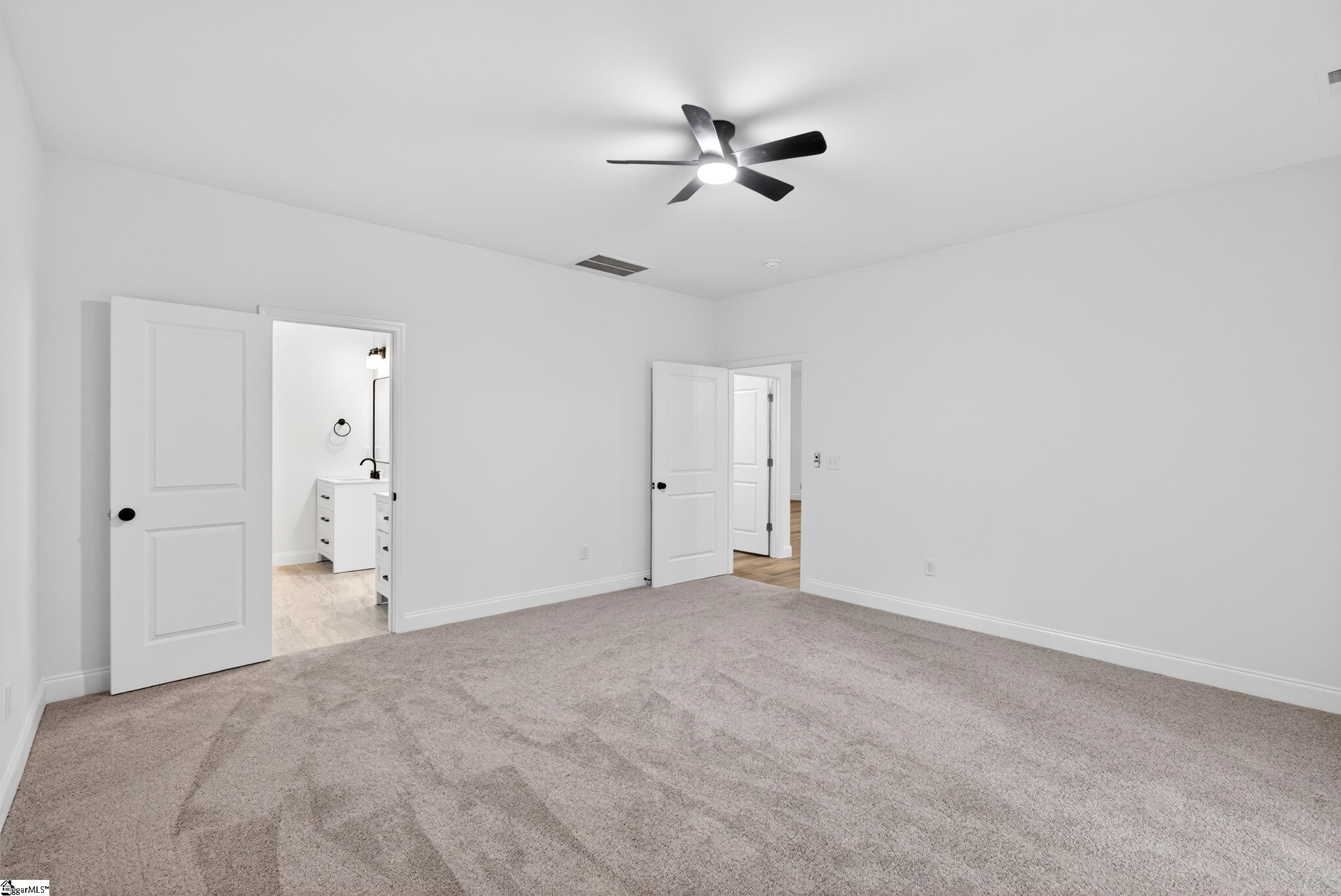 180 Anita Drive Property Photo 13