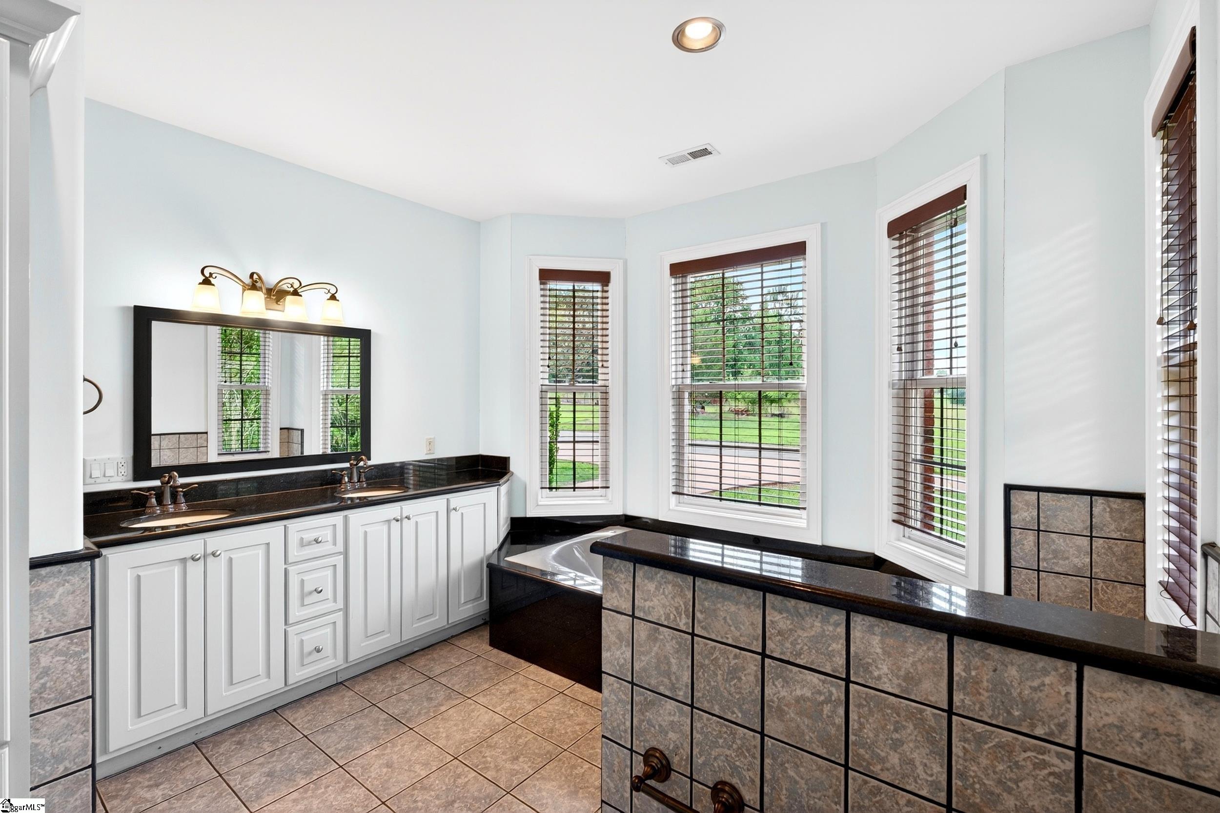 502 Hickory Hollow Road Property Photo 14