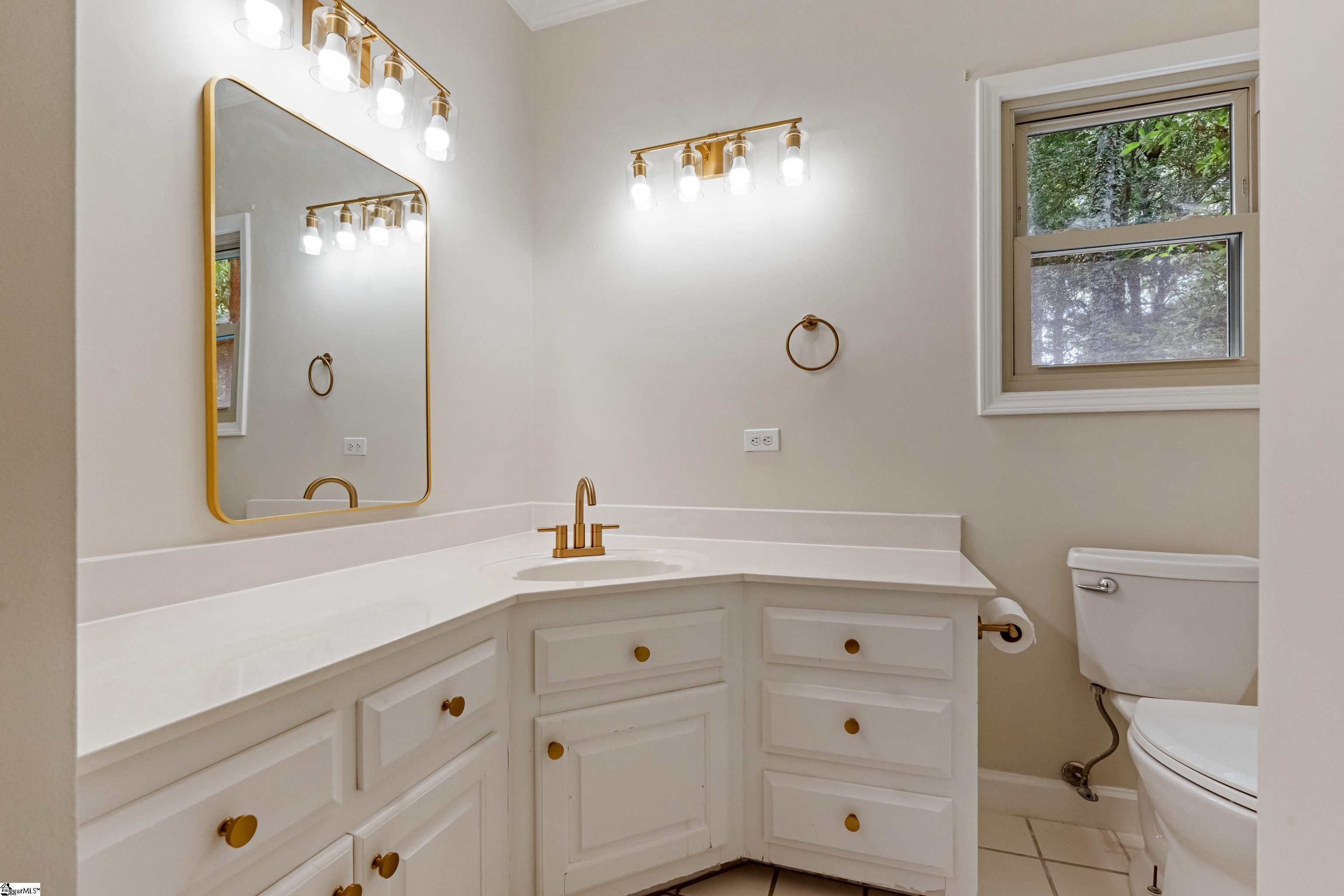 1004 Neely Farm Drive Property Photo 32