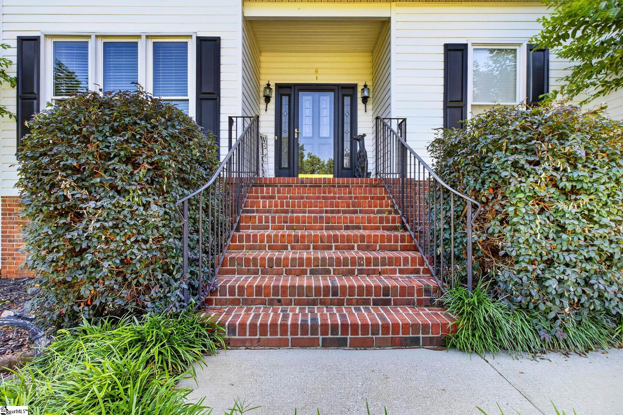 5 Huntsman Court Property Photo 6
