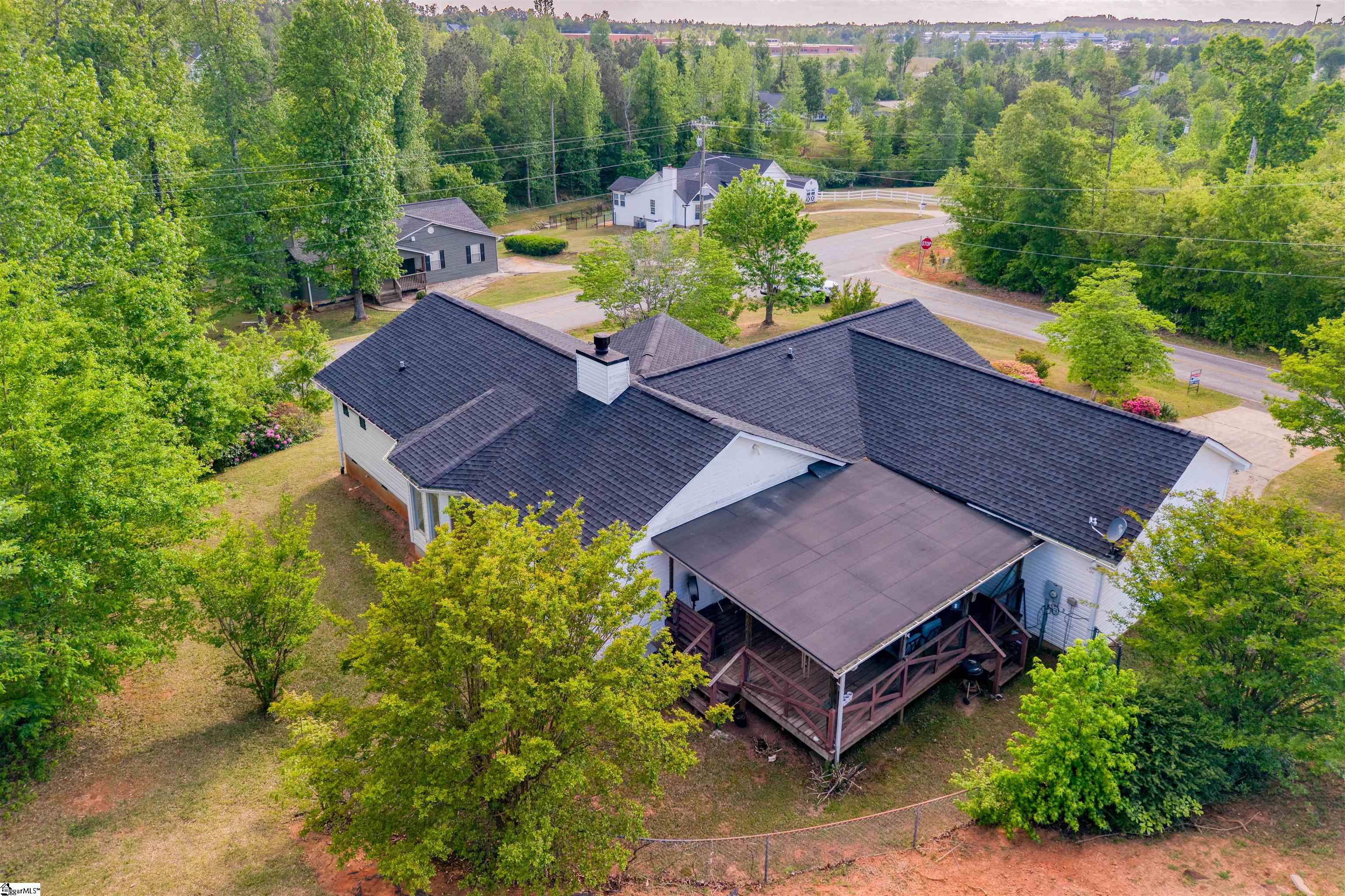 200 Leila Street Property Photo 7
