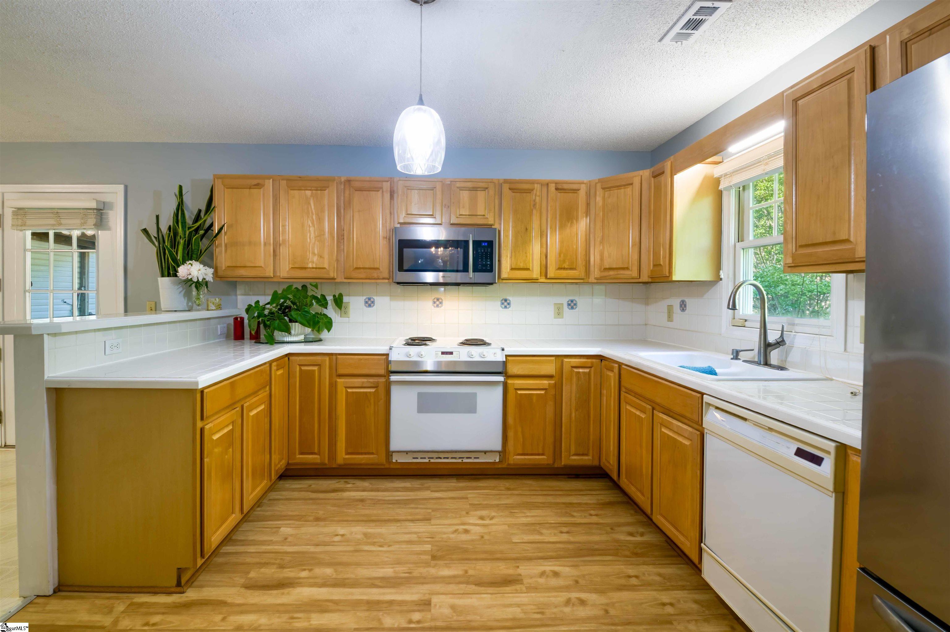 200 Leila Street Property Photo 11