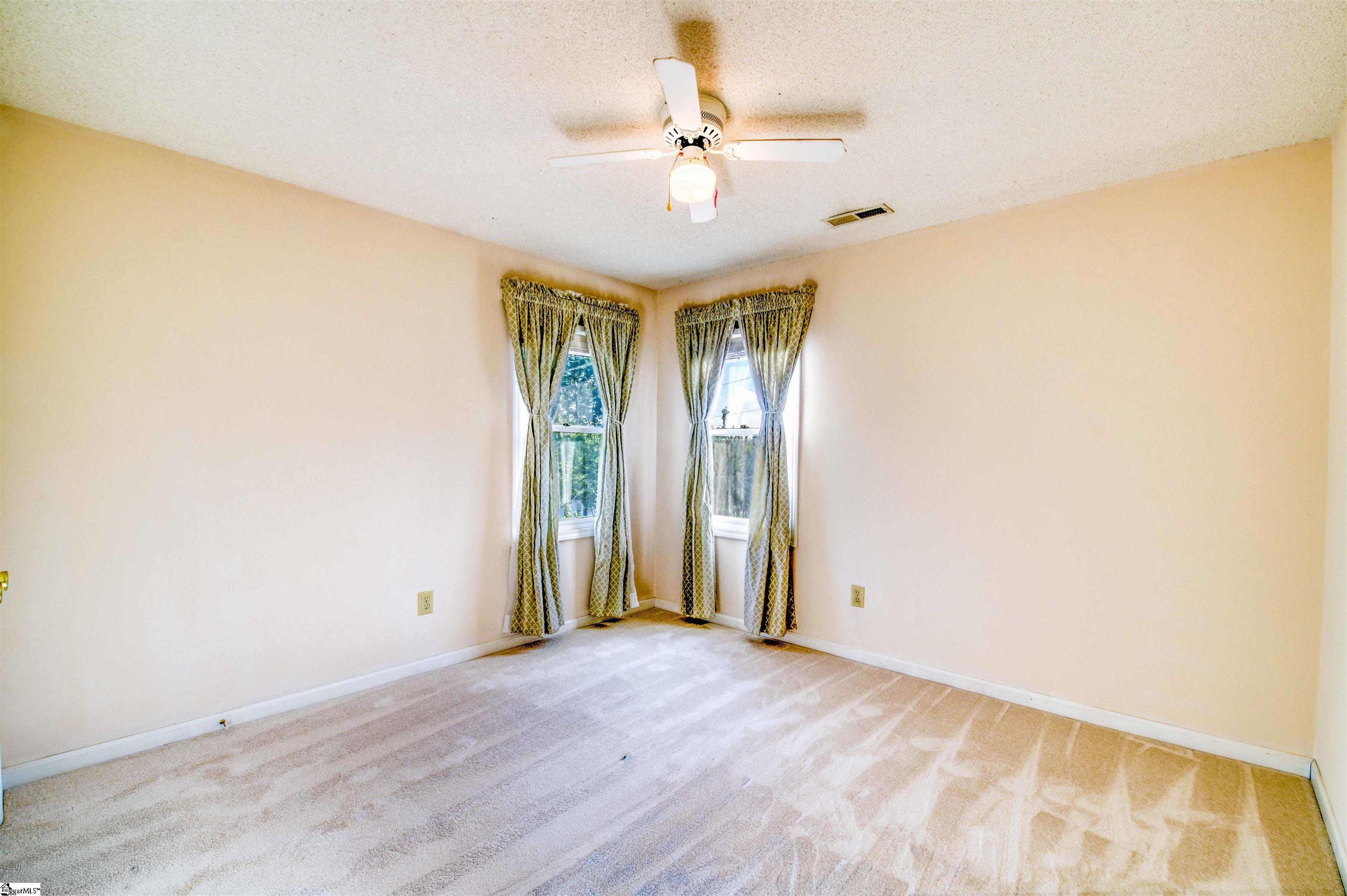 200 Leila Street Property Photo 25