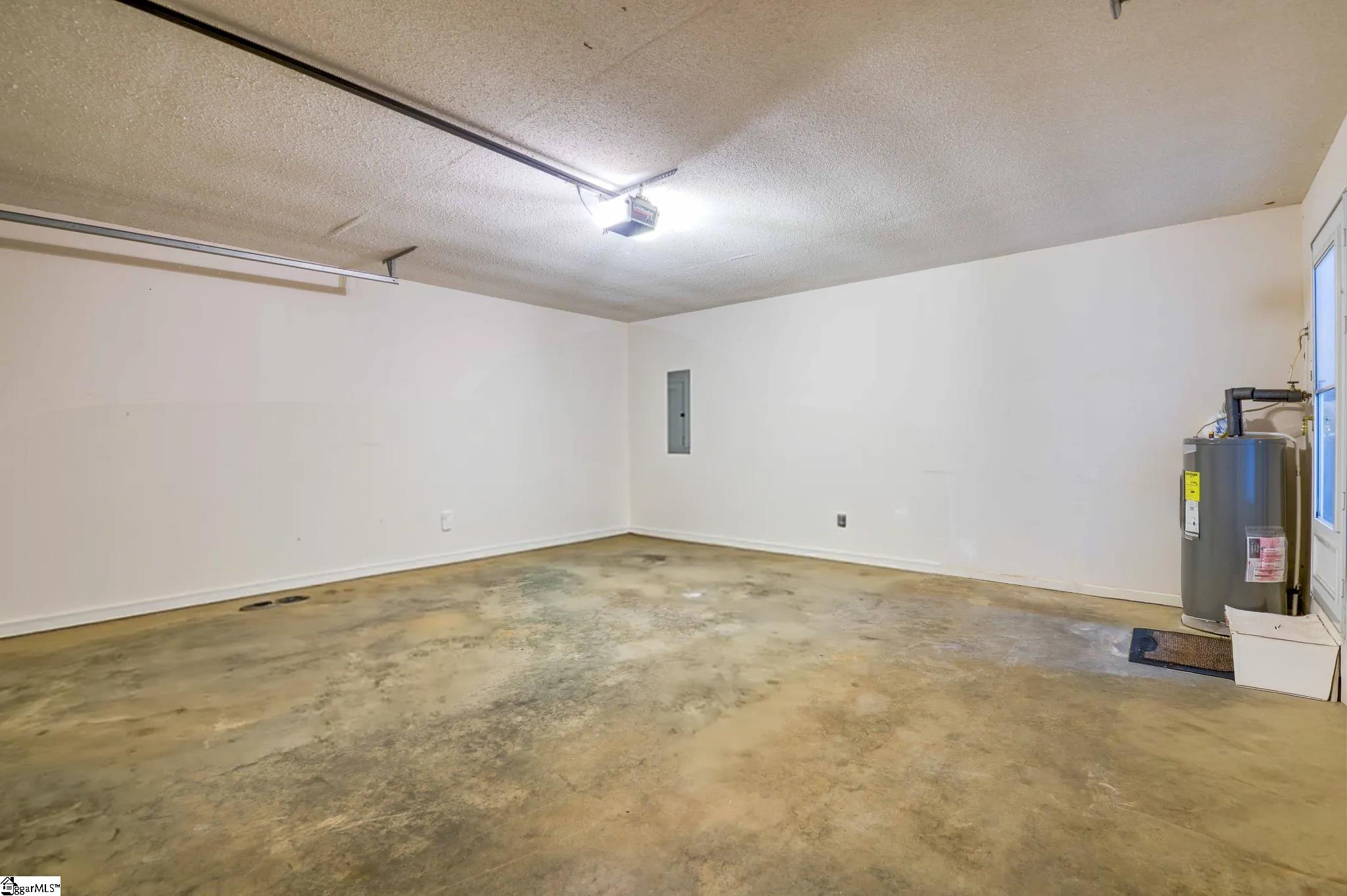 200 Leila Street Property Photo 30