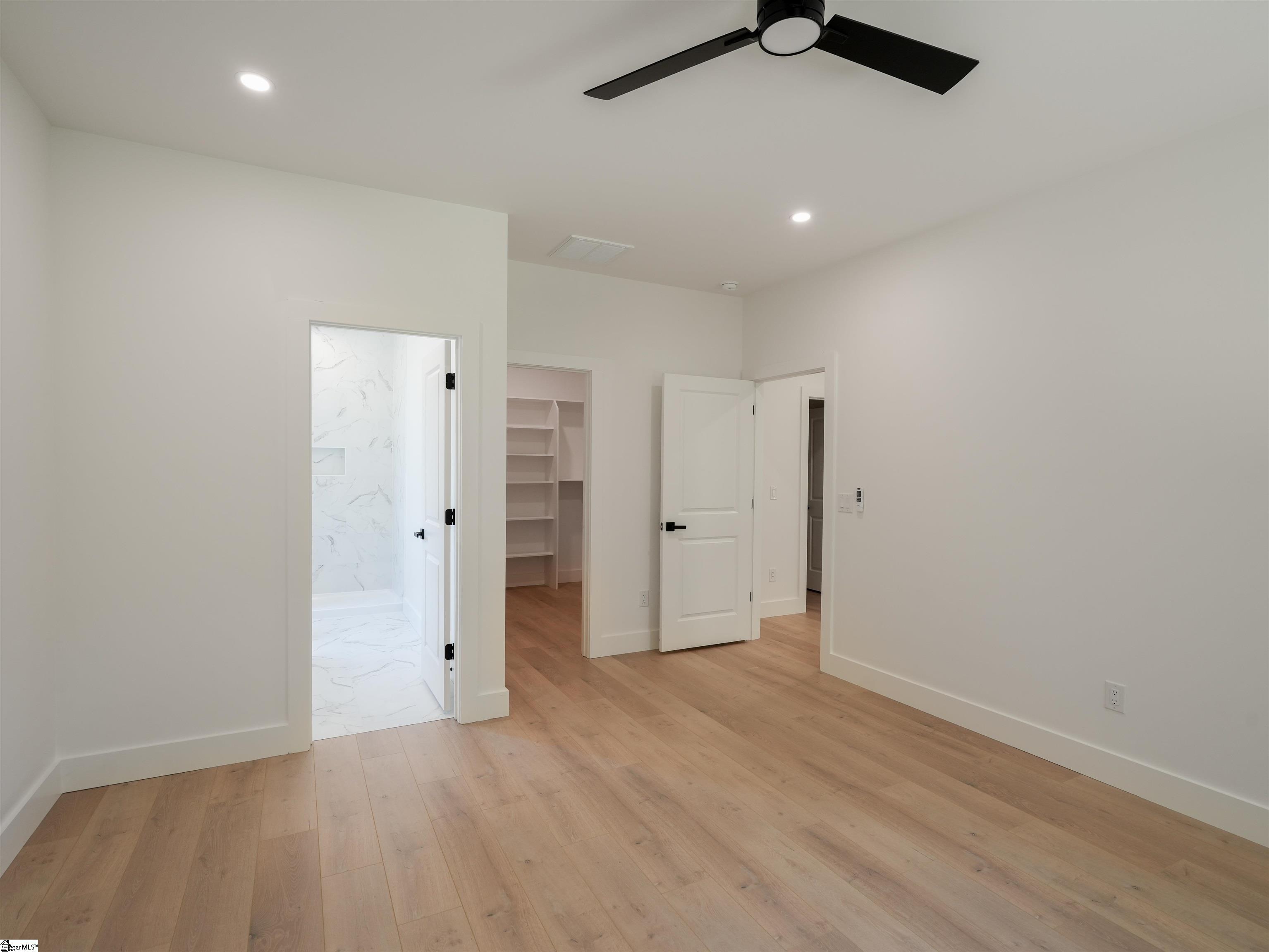 248 Queensbury Way Property Photo 15