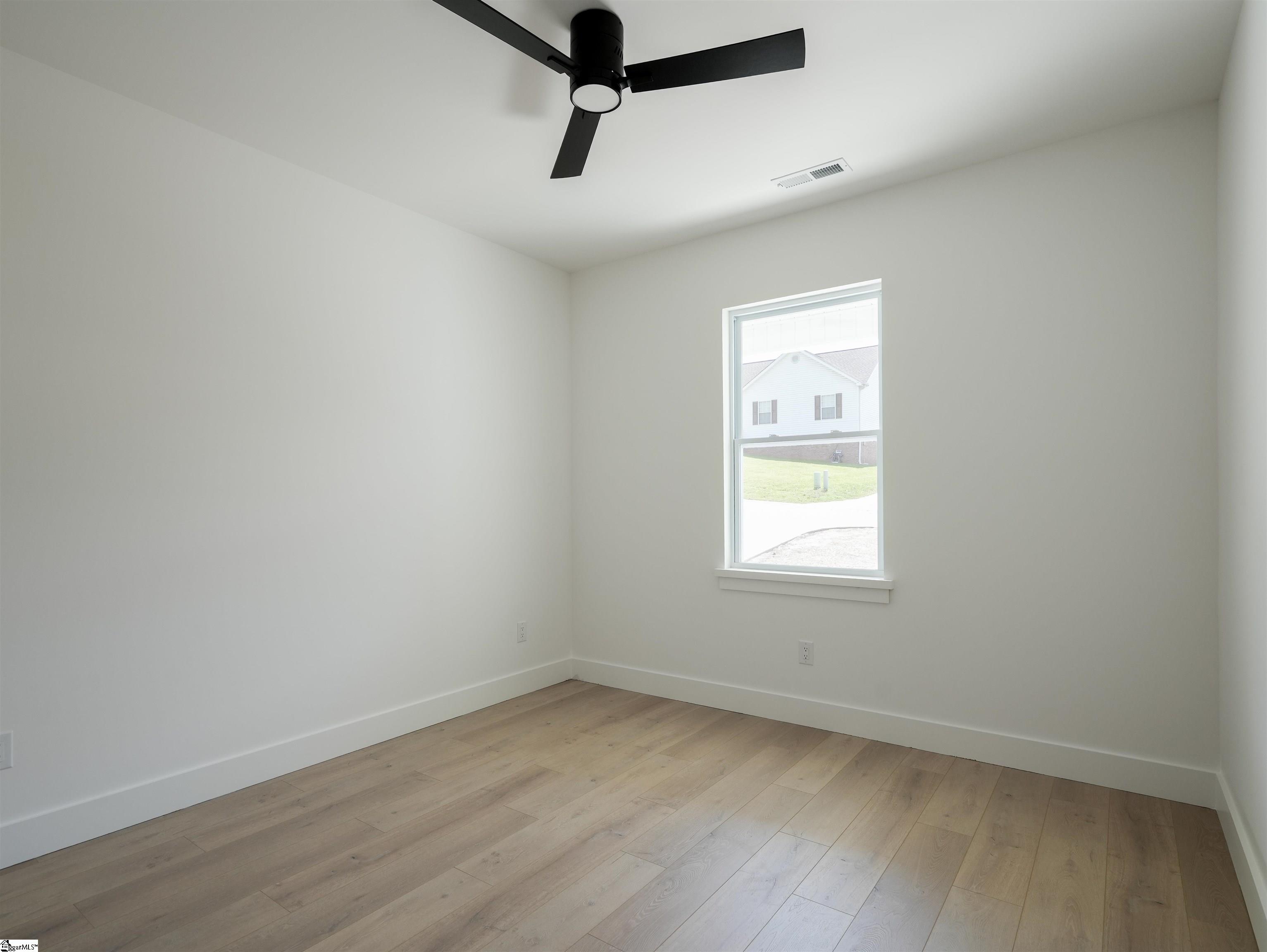 248 Queensbury Way Property Photo 21