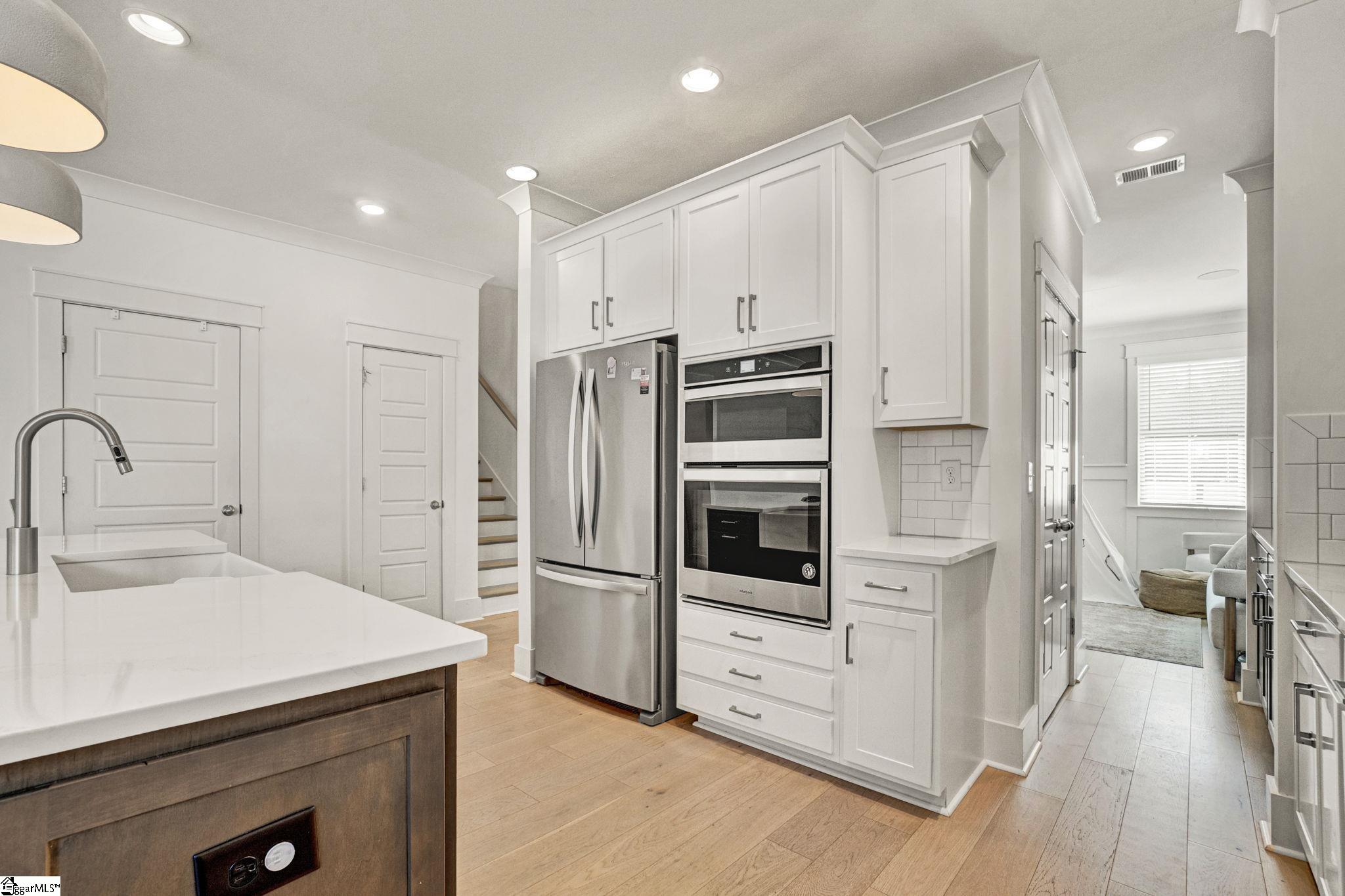 201 Deerview Trail Property Photo 16