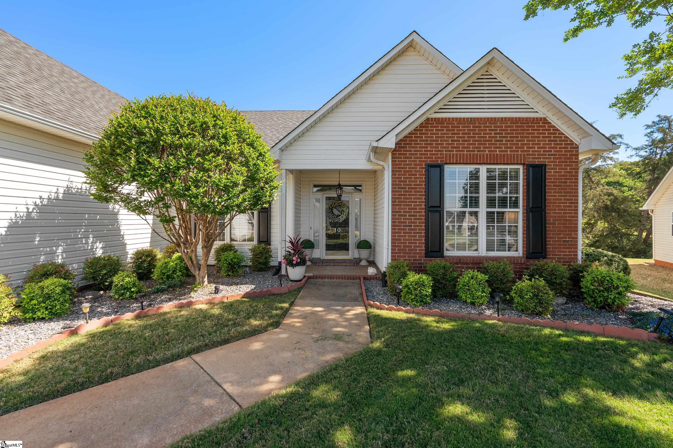 10 Kentucky Derby Court Property Photo 2