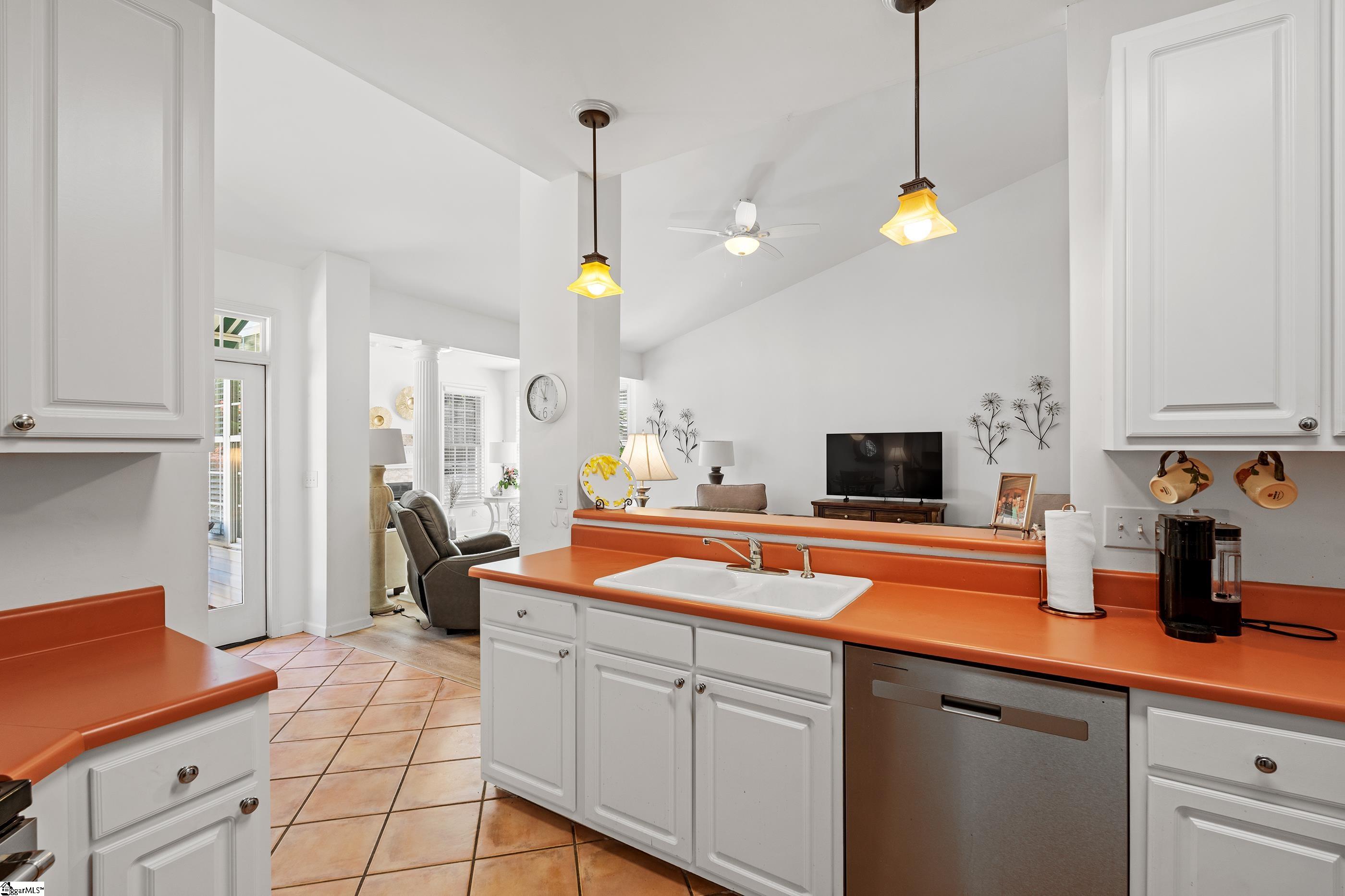 10 Kentucky Derby Court Property Photo 20