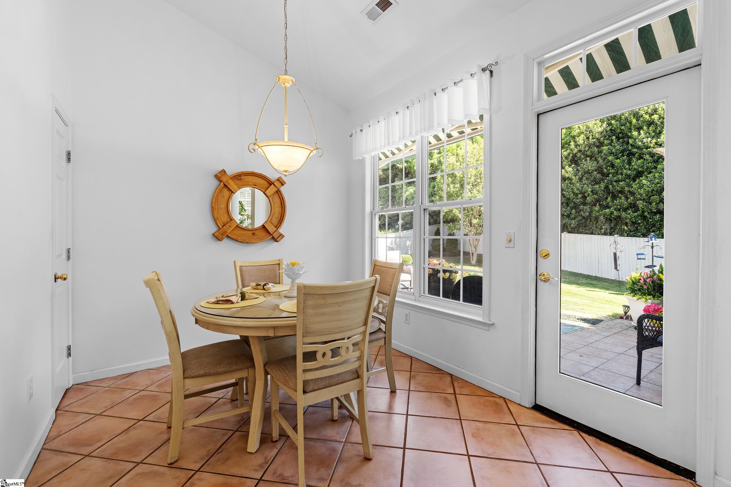 10 Kentucky Derby Court Property Photo 24