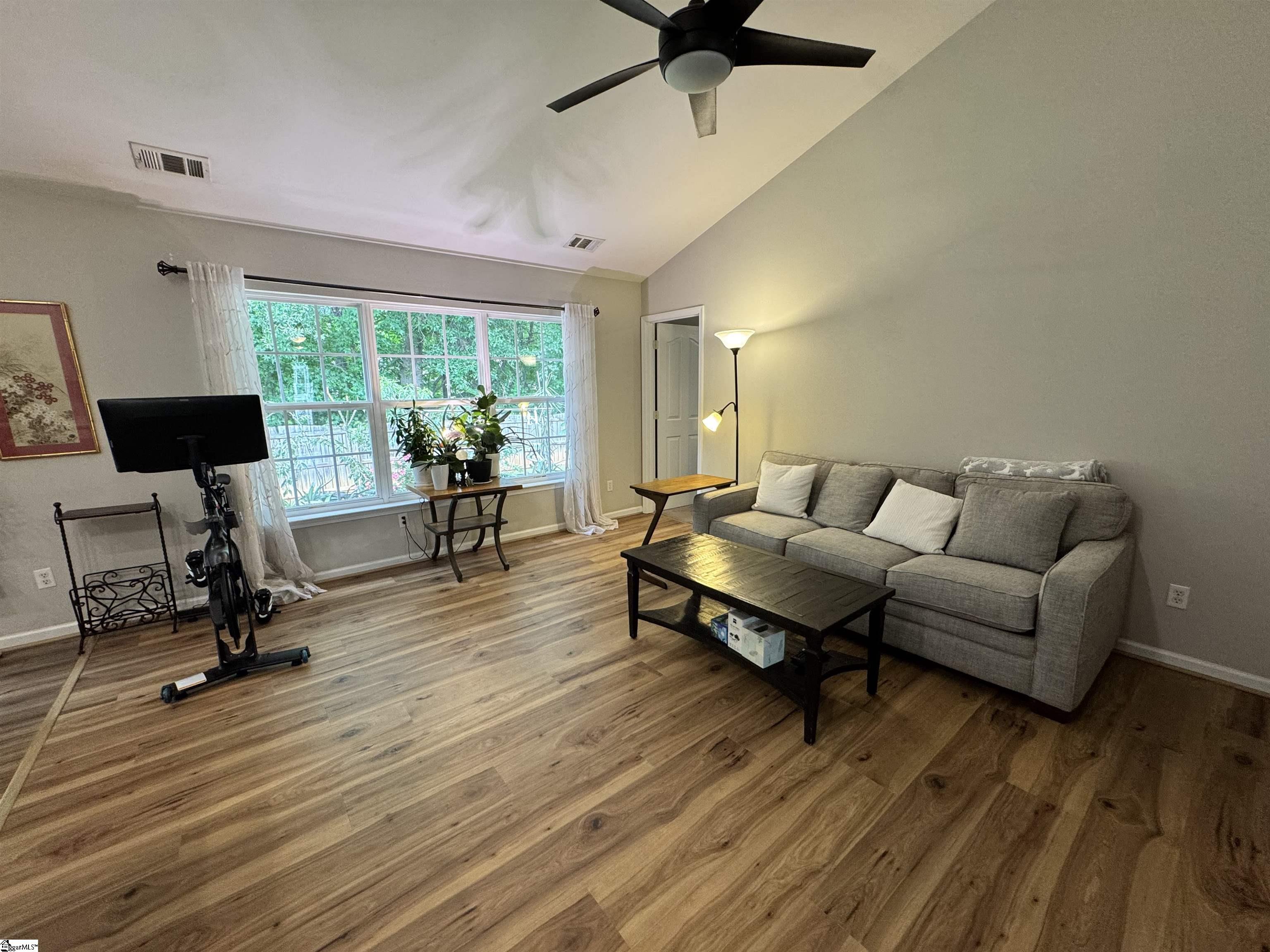 1594896 Property Photo 7