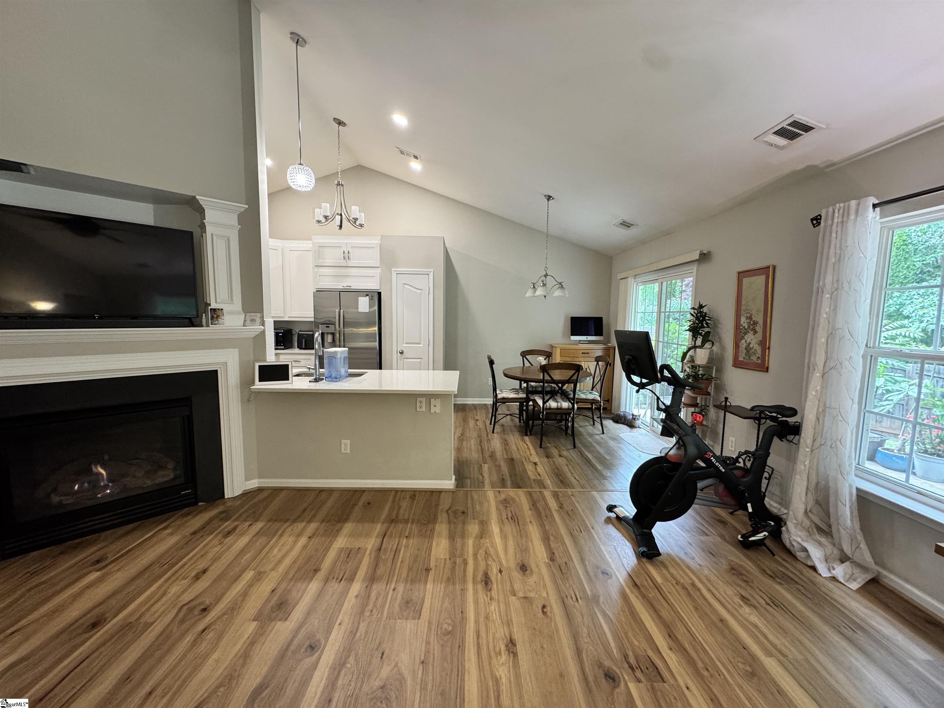 1594896 Property Photo 8