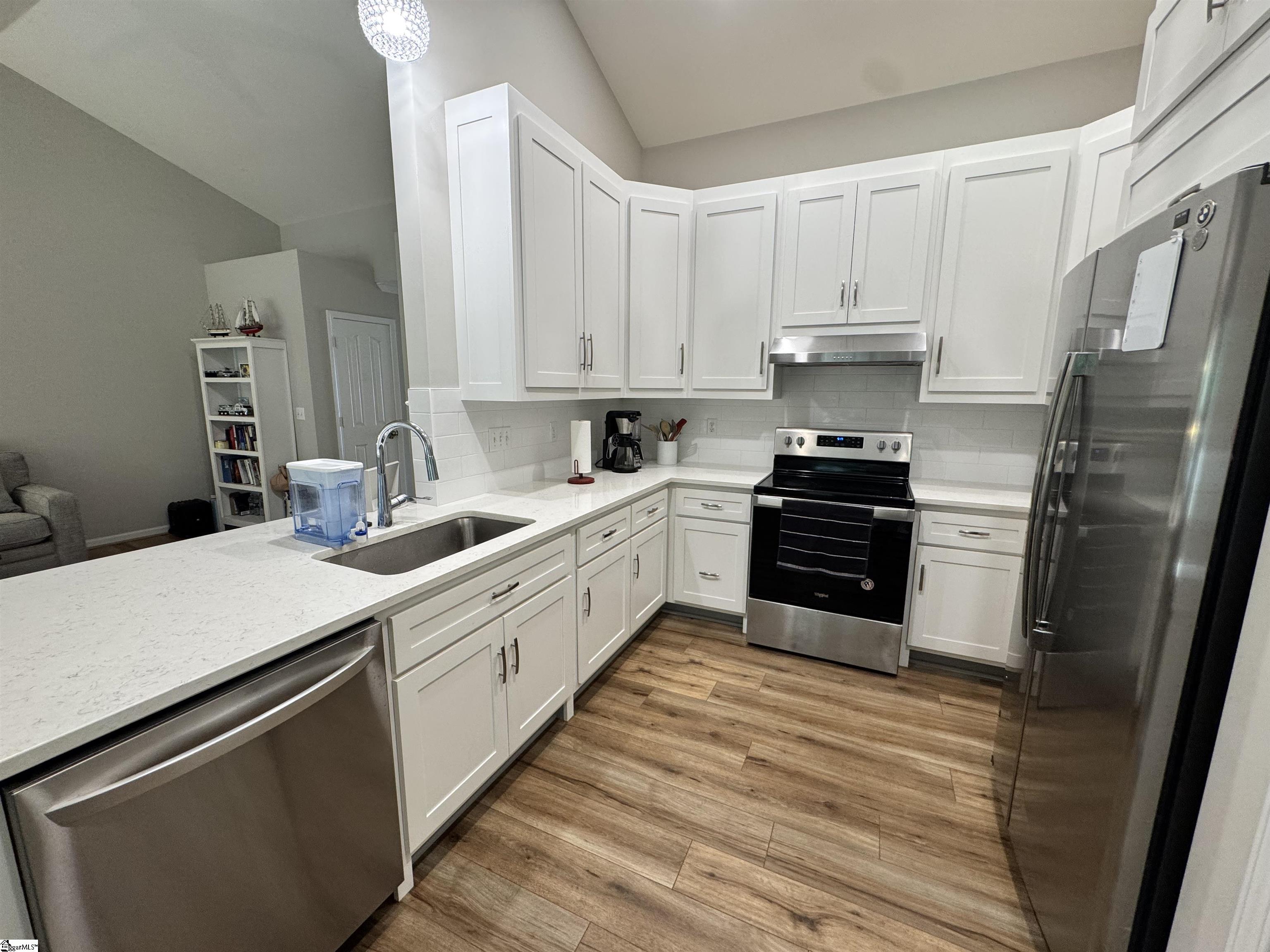 1594896 Property Photo 17
