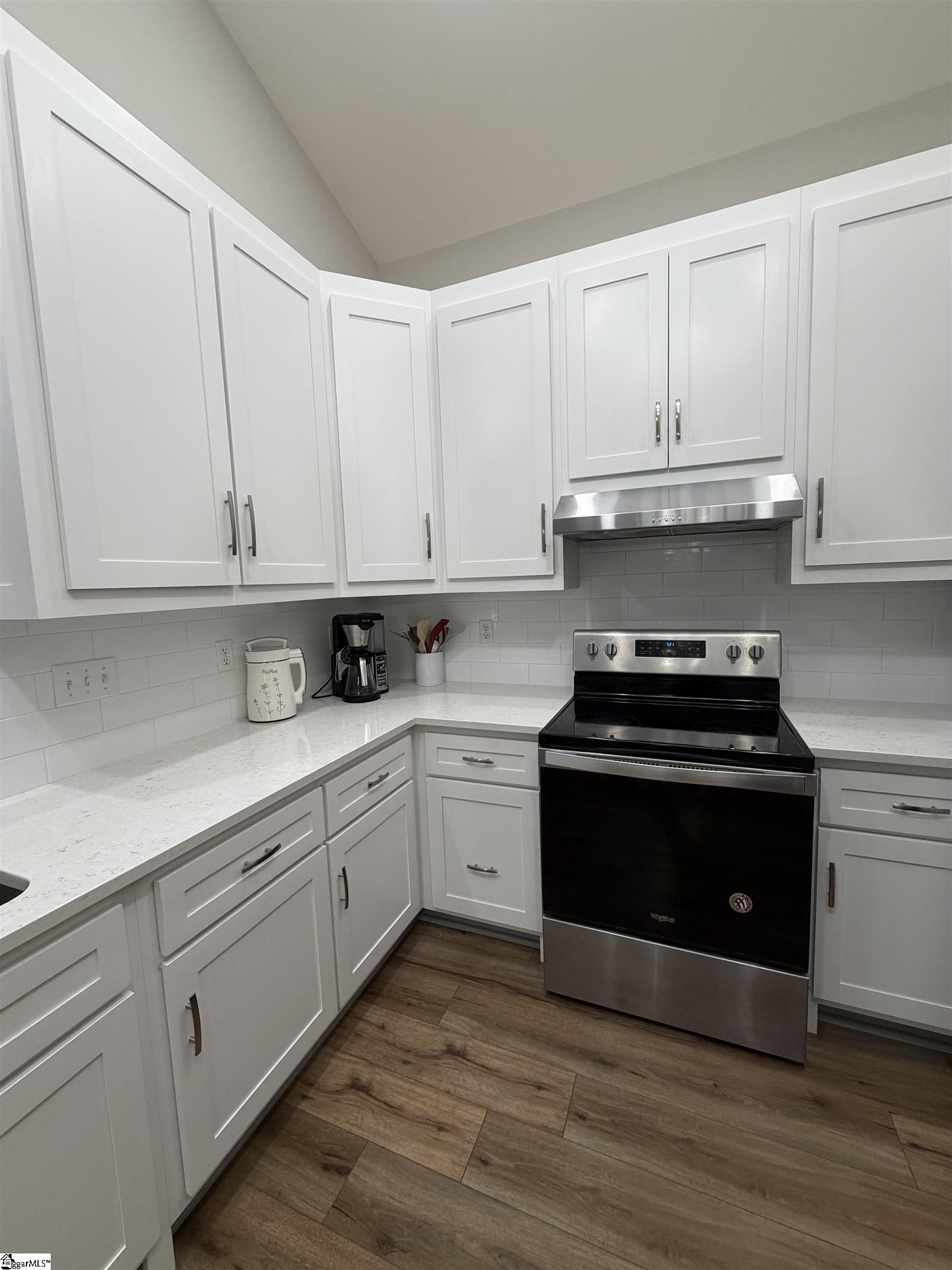 1594896 Property Photo 19