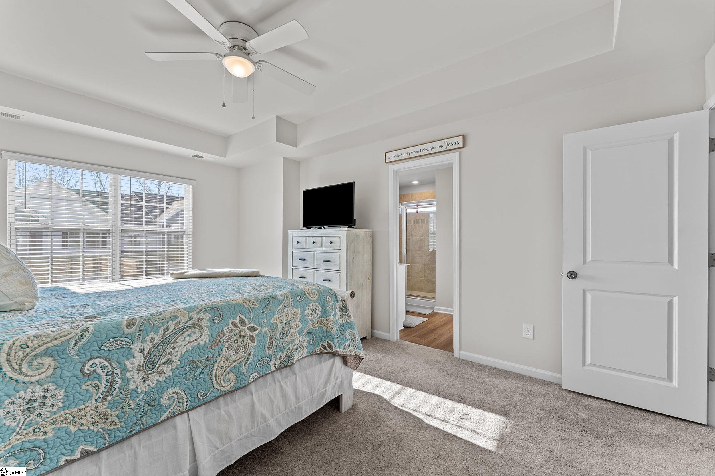 6 Loebner Lane Property Photo 15