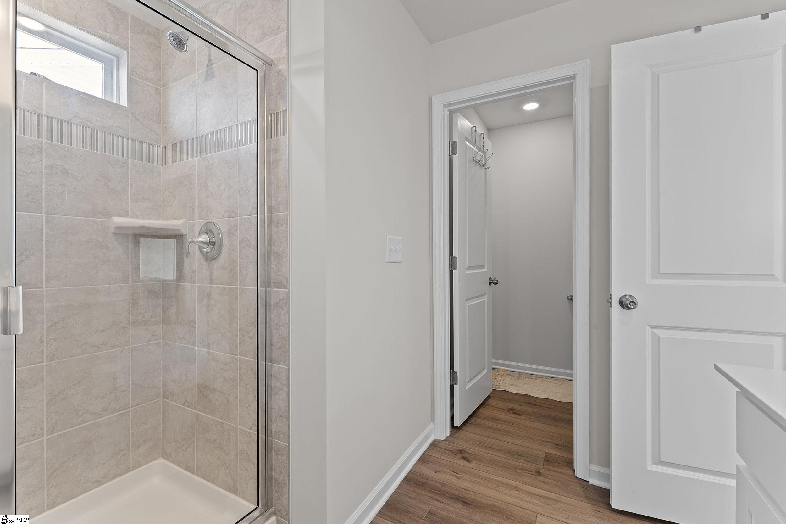 6 Loebner Lane Property Photo 17