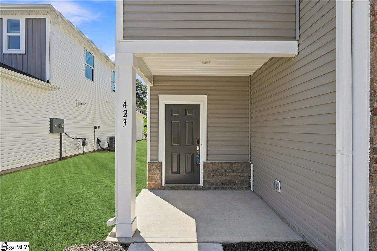 423 Upland Water Court Property Photo 4