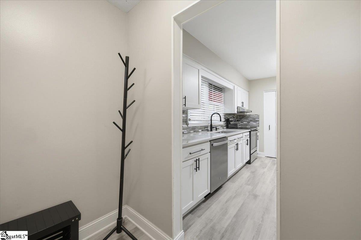 25 Summercreek Drive Property Photo 8