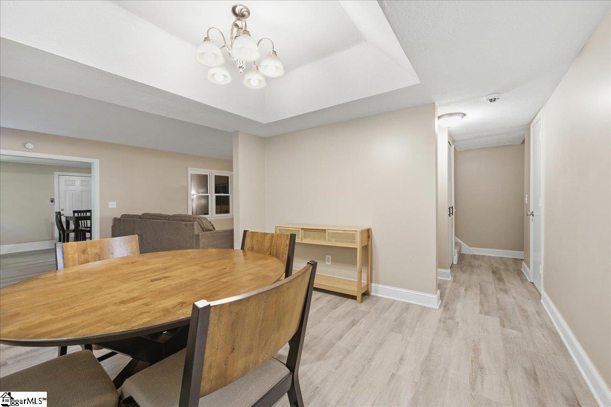 25 Summercreek Drive Property Photo 9