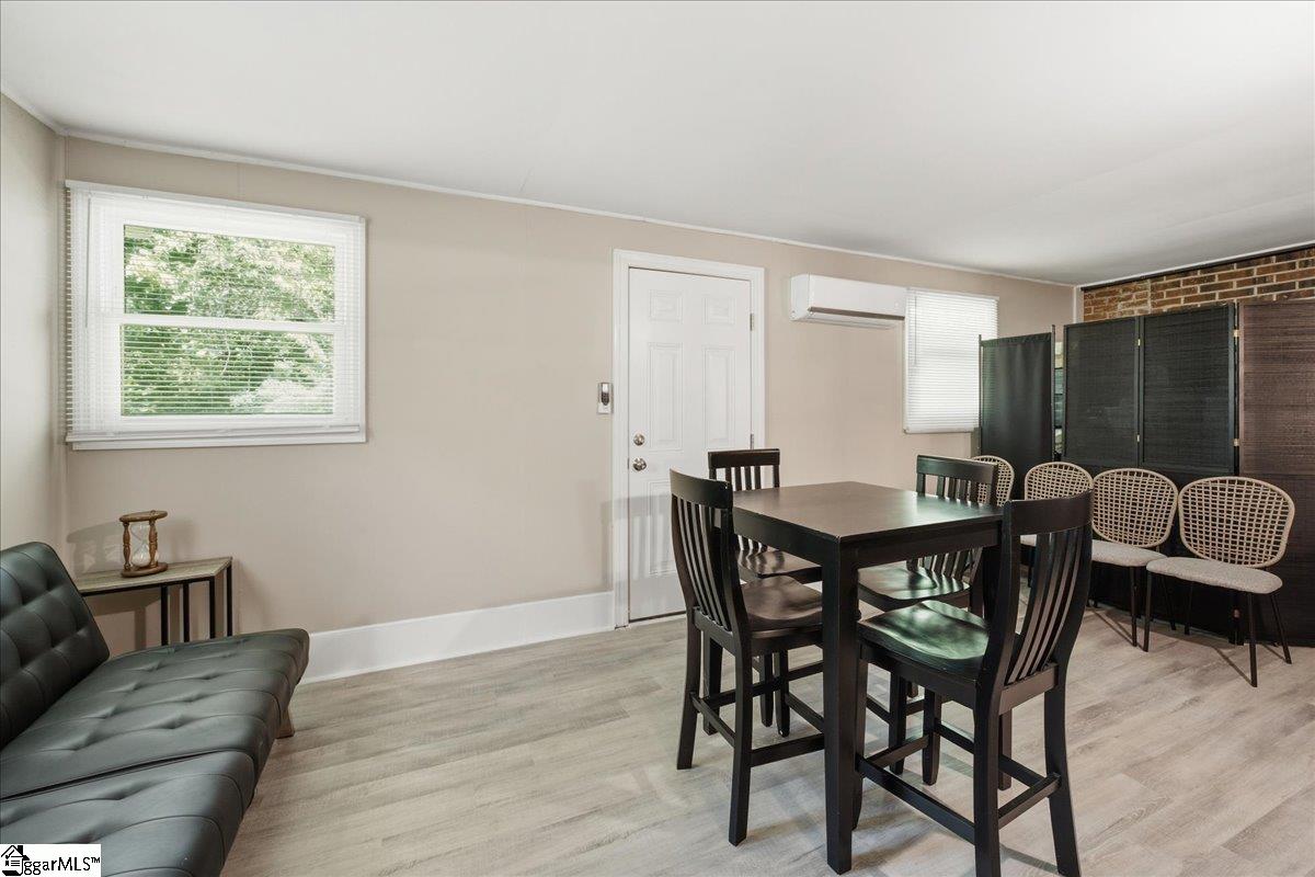 25 Summercreek Drive Property Photo 12