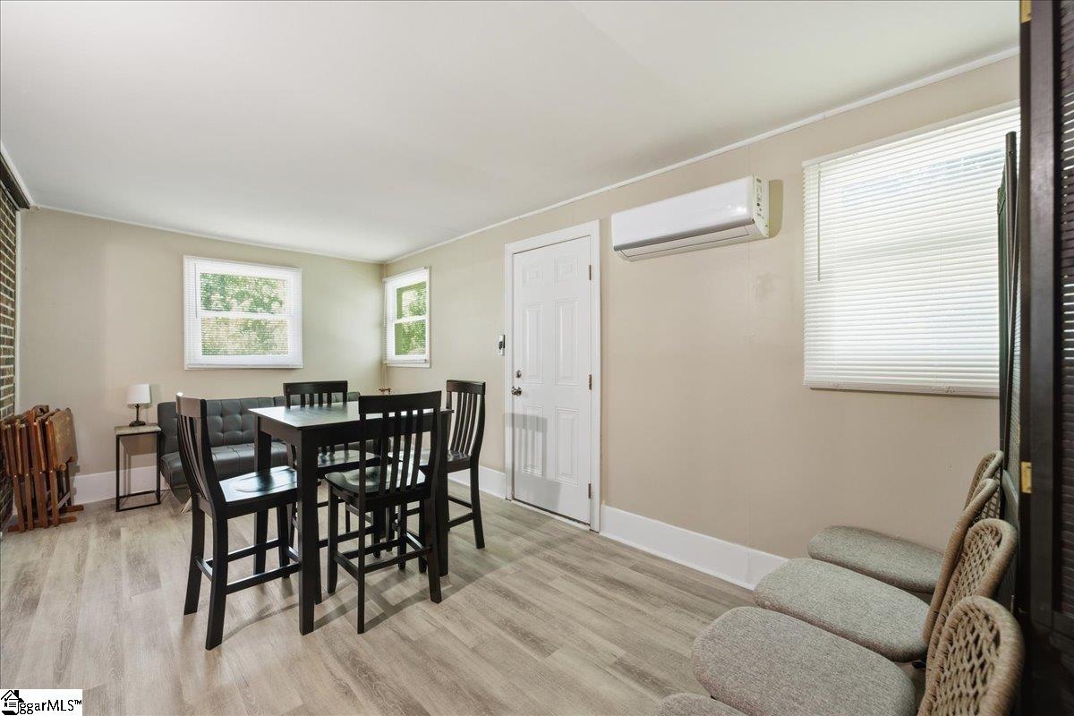 25 Summercreek Drive Property Photo 13
