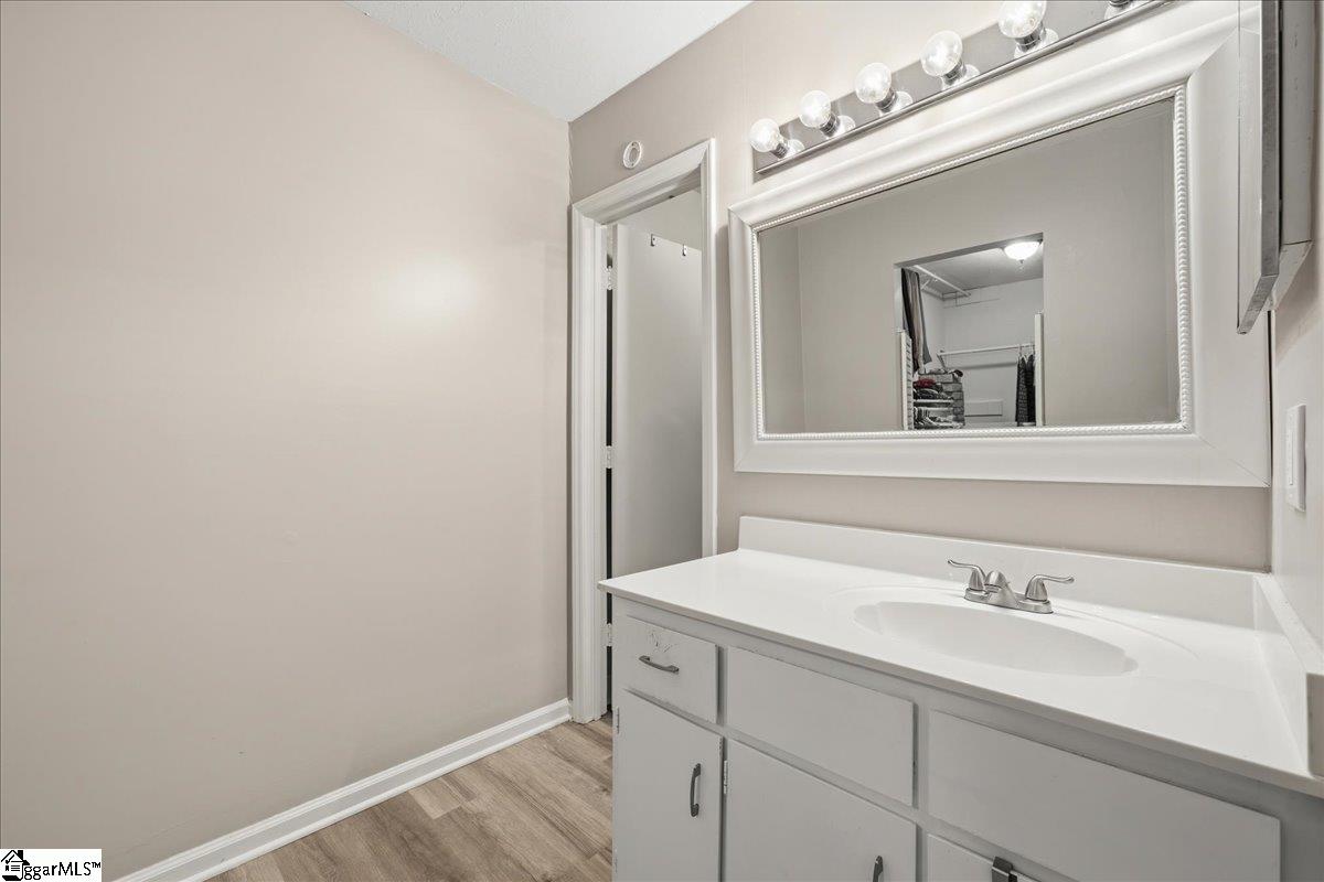 25 Summercreek Drive Property Photo 25