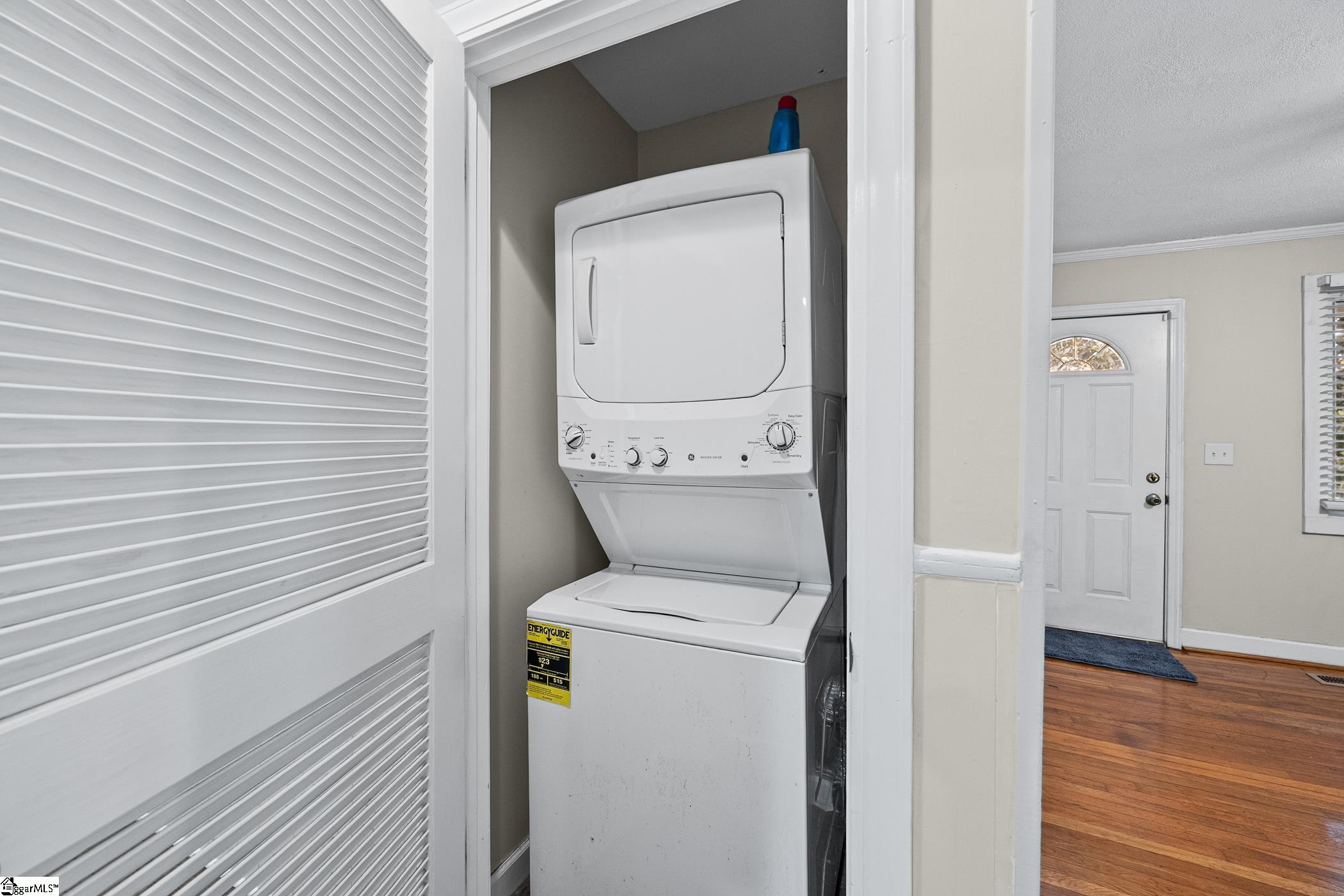 17 Eisenhower Drive Property Photo 13