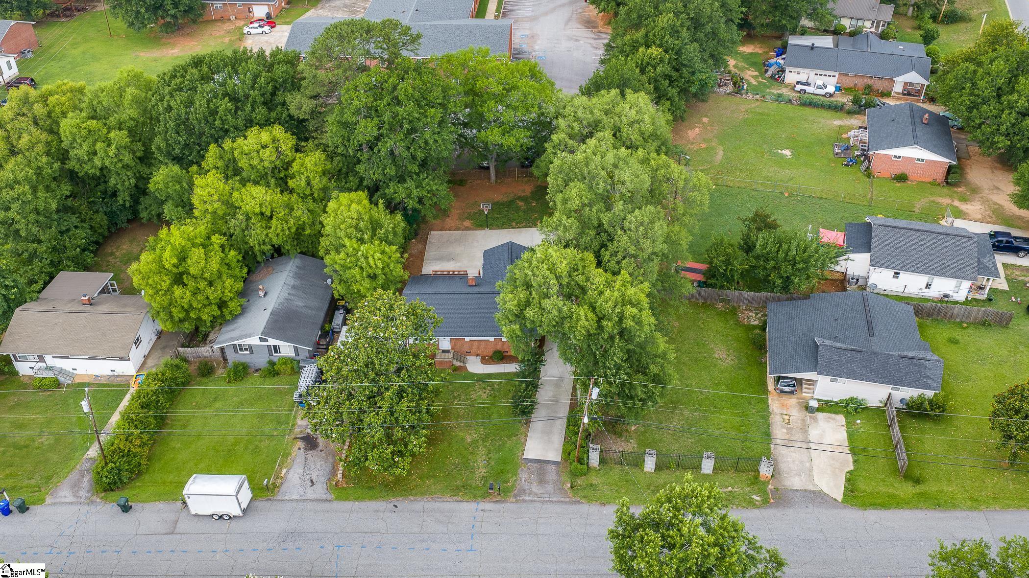 17 Eisenhower Drive Property Photo 22