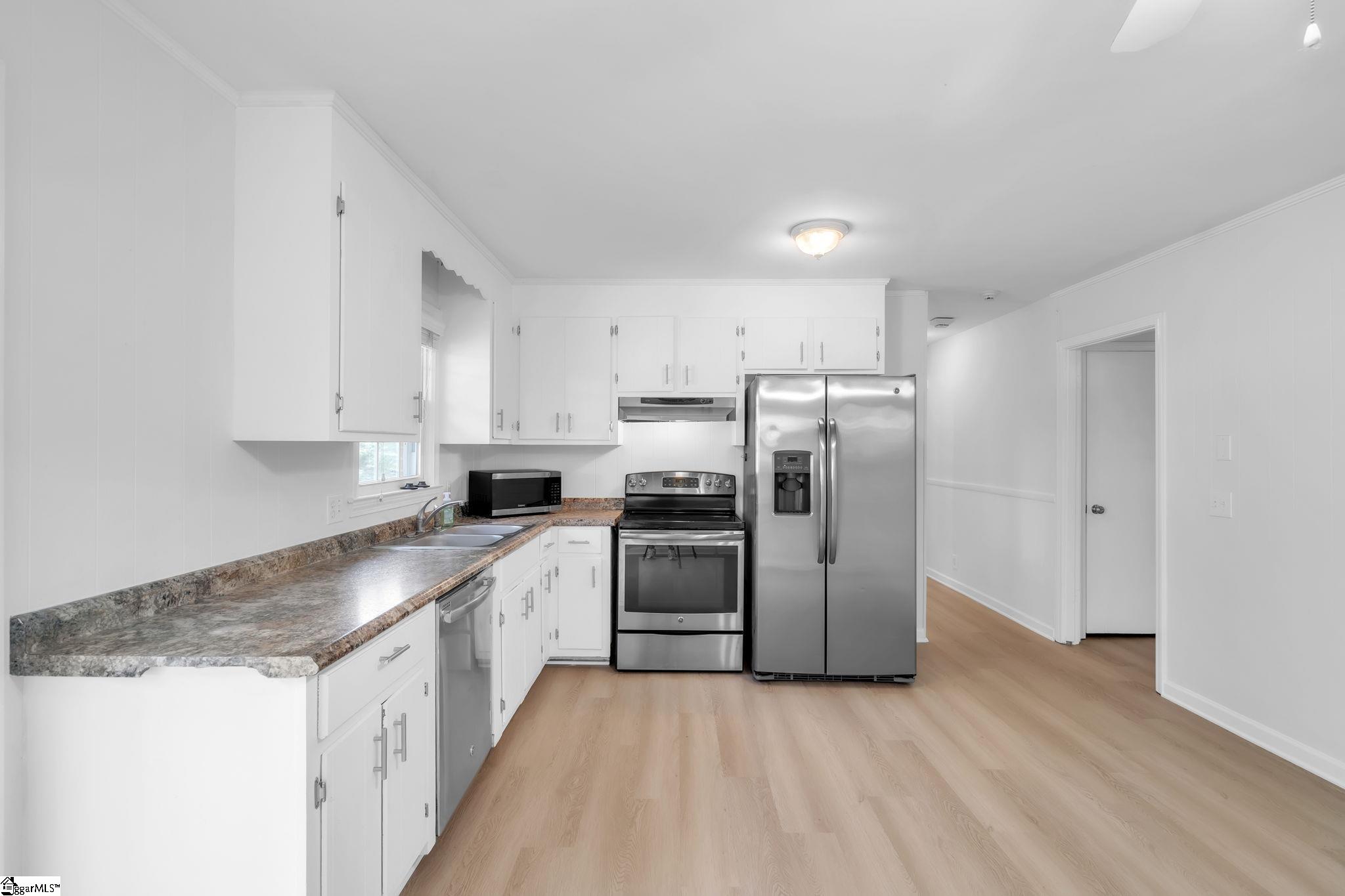 103 Davis Drive Property Photo 3