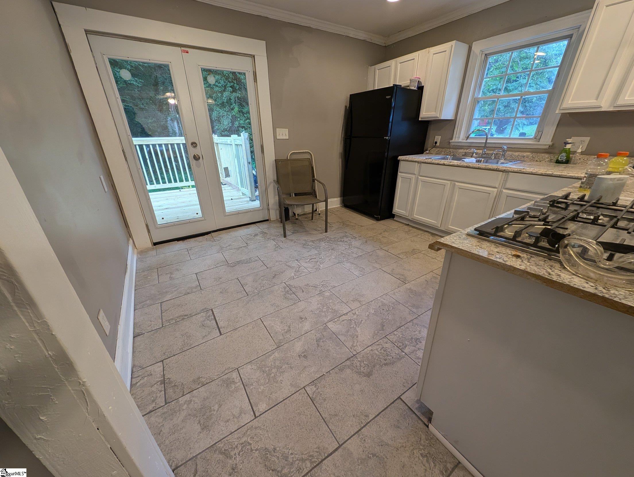 1594985 Property Photo 3