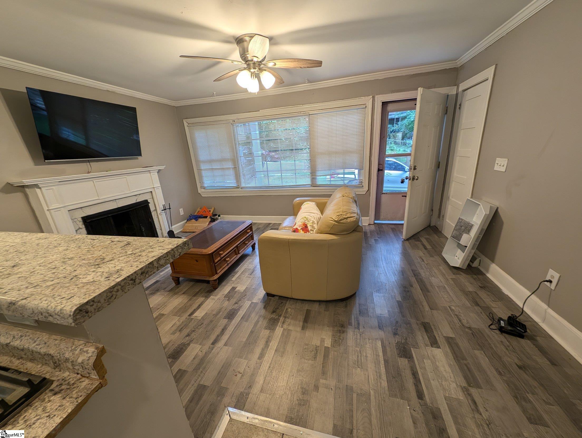 1594985 Property Photo 5