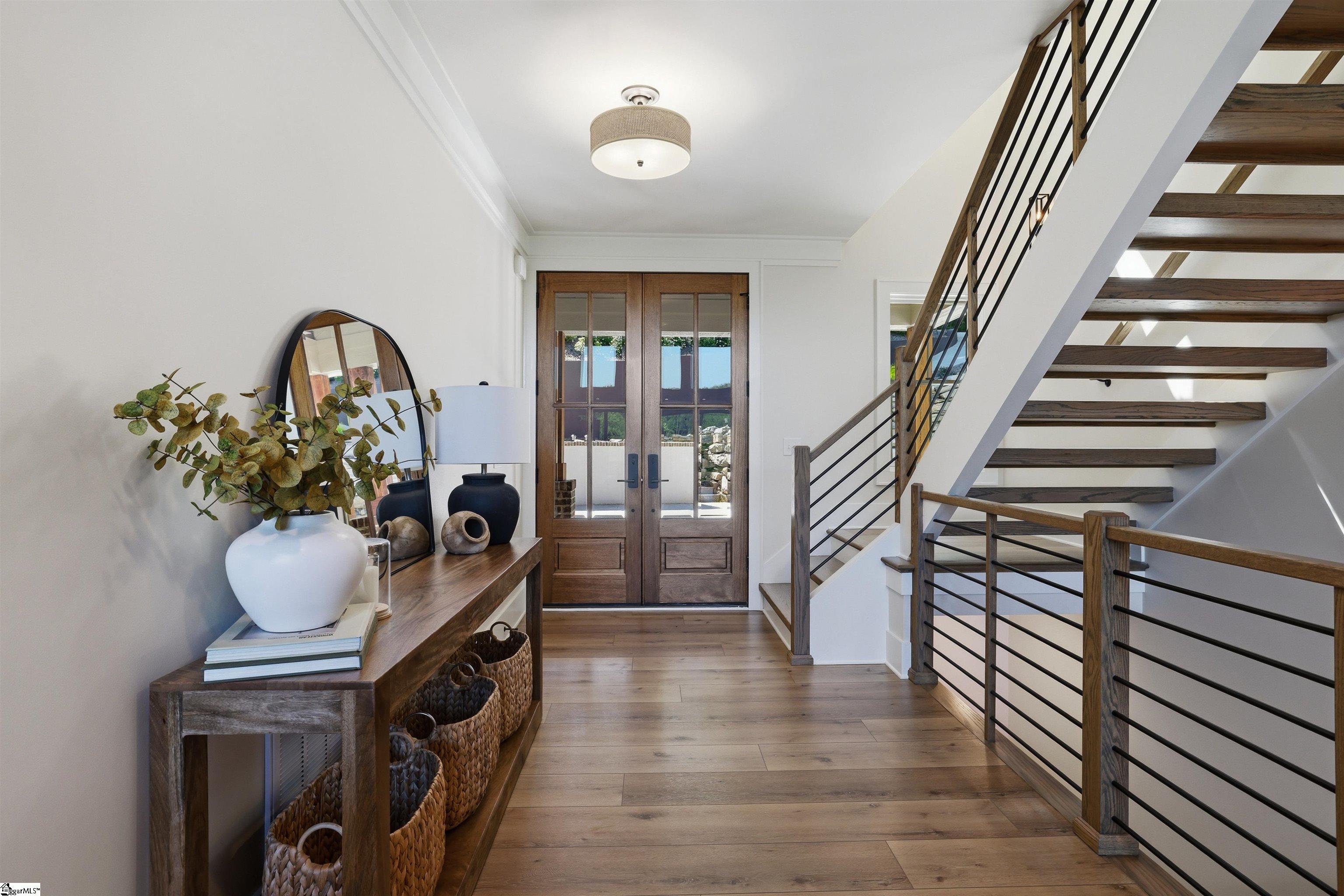 305 Harbor Drive Property Photo 8