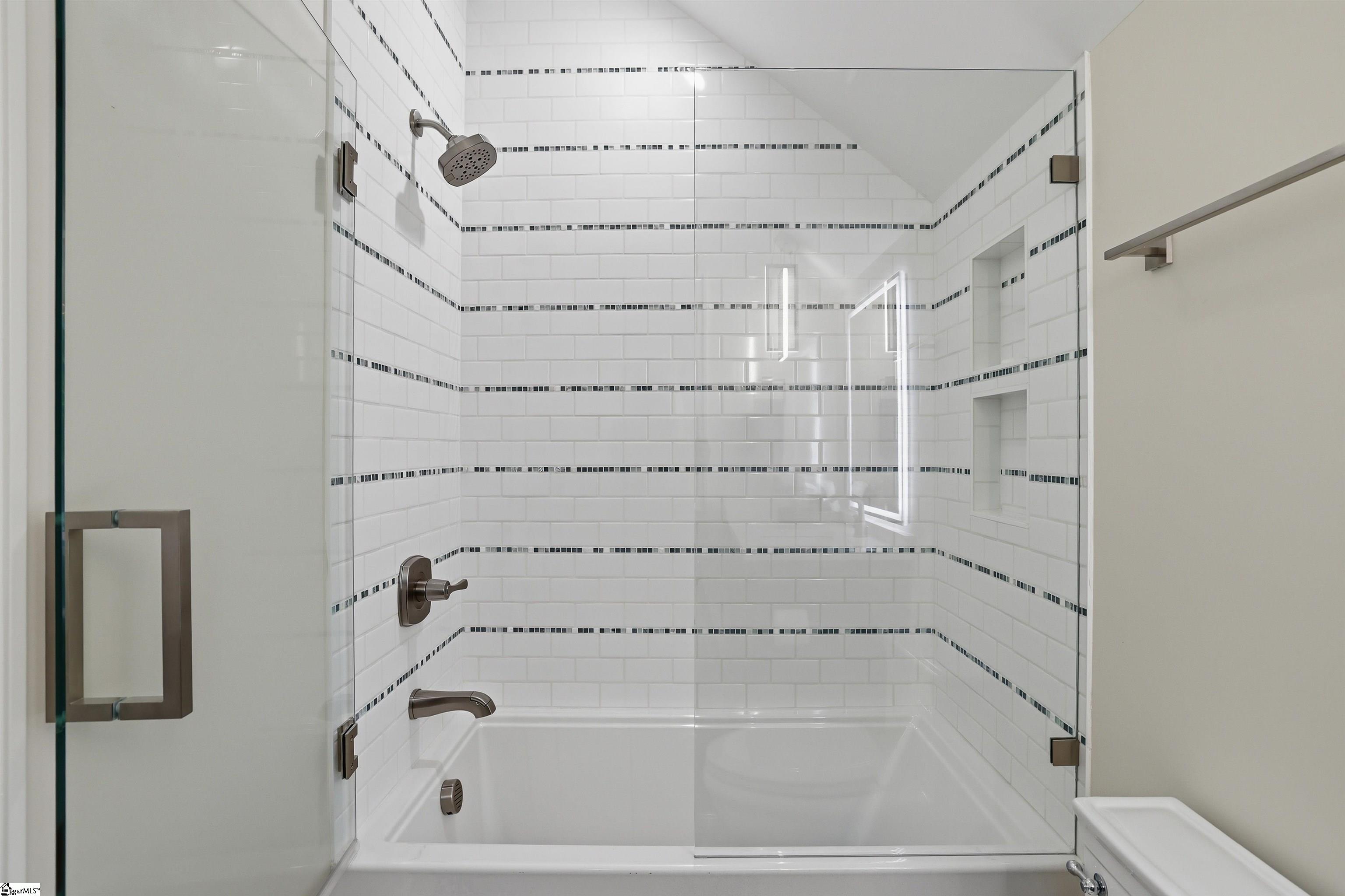 305 Harbor Drive Property Photo 26