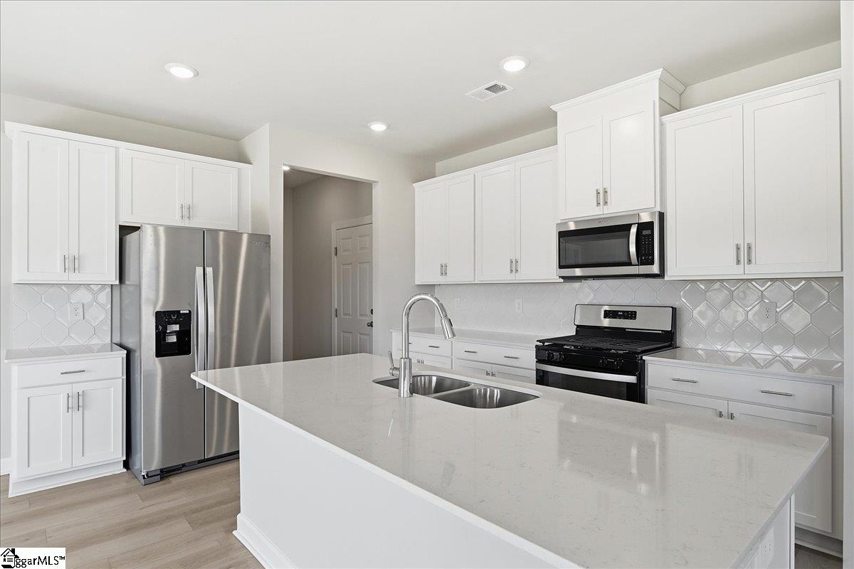 200 Moretz Place Property Photo 10