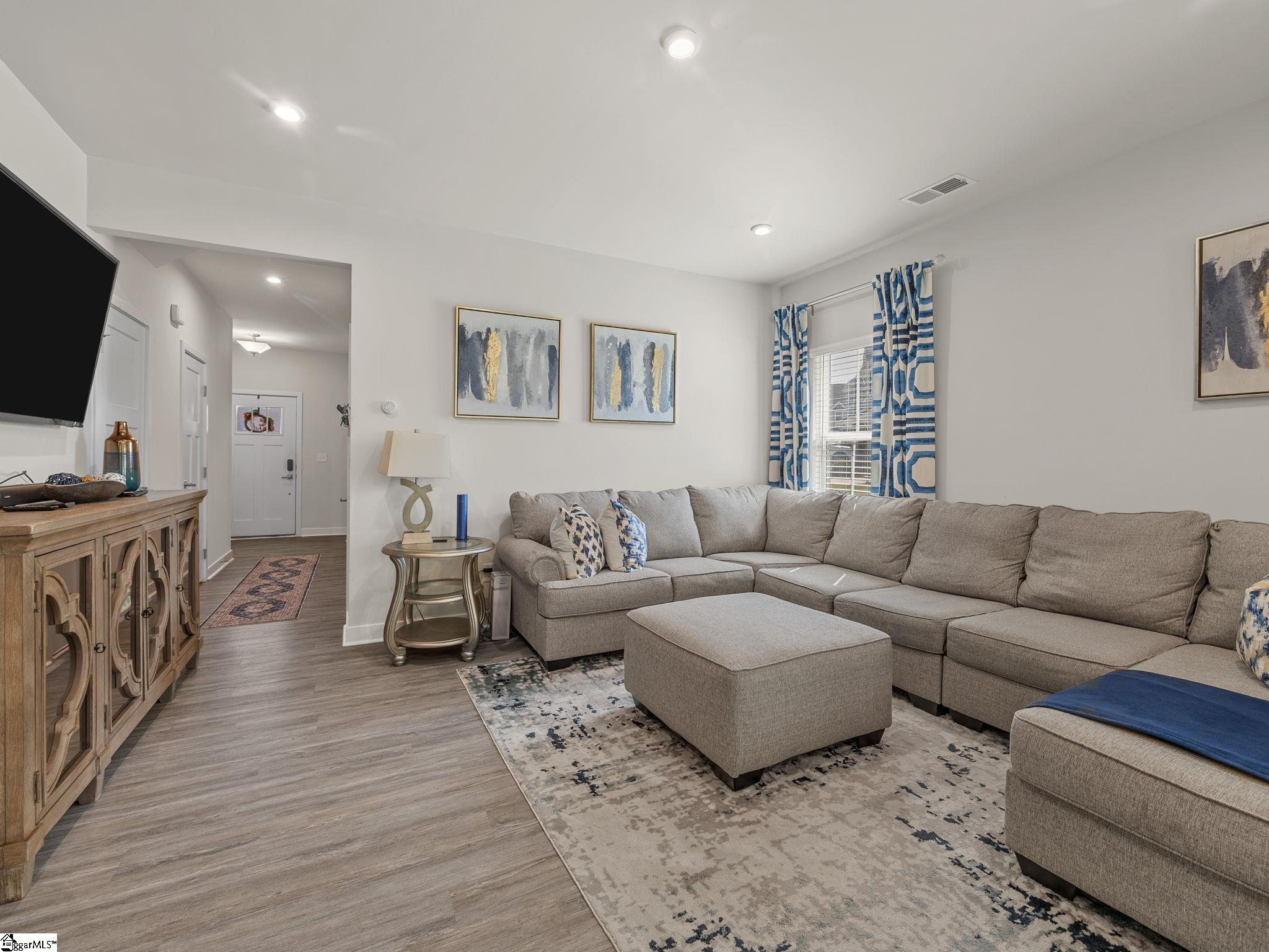 515 Preakness Run Property Photo 8