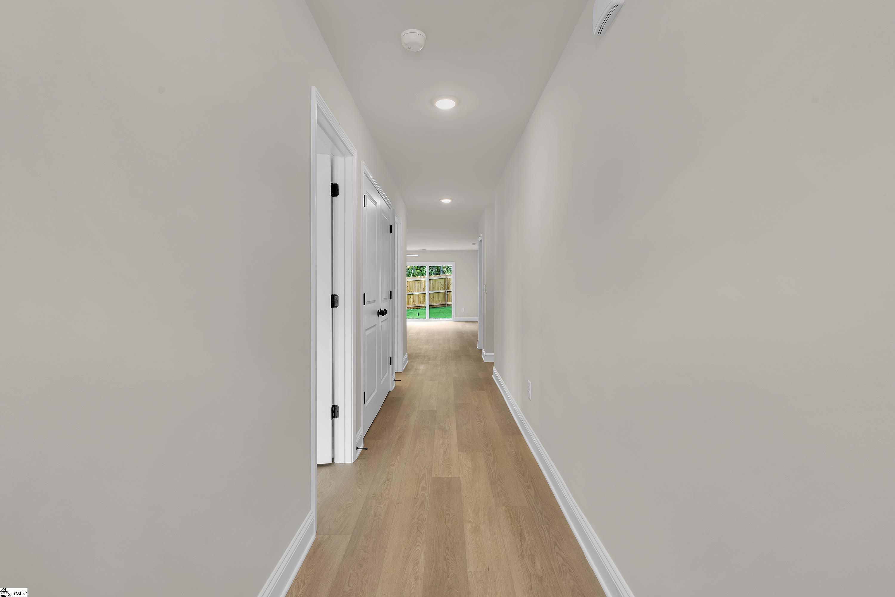 3224 N Highway 101 Property Photo 2